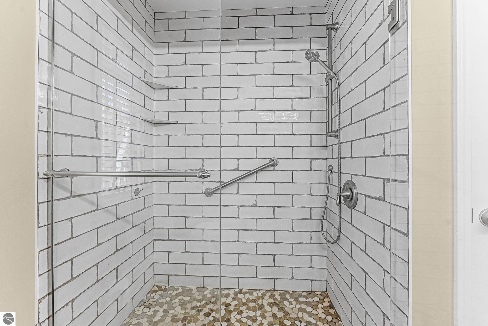 12981 N Forest Beach Shores