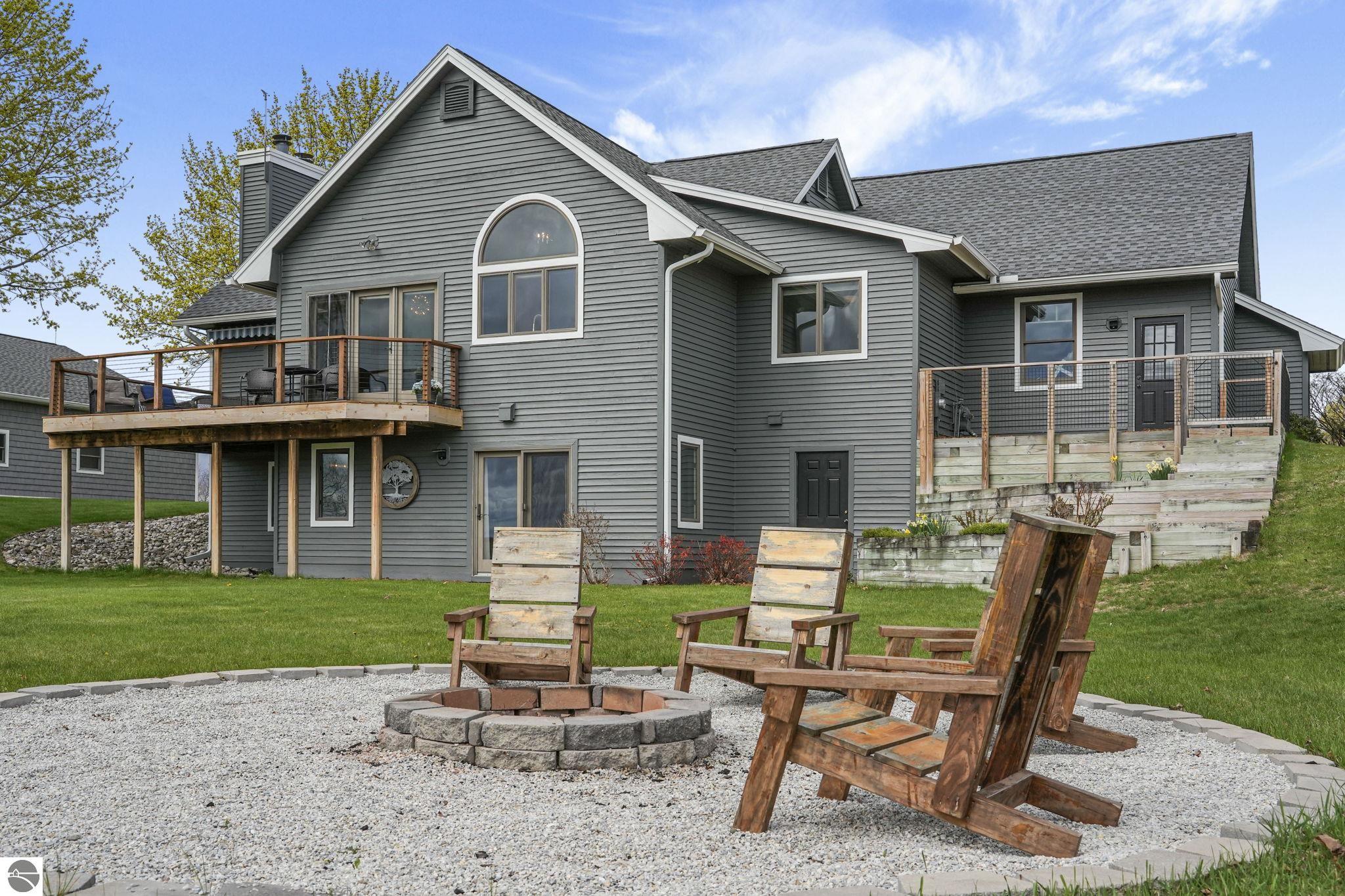 7215 Cedarview Lane
