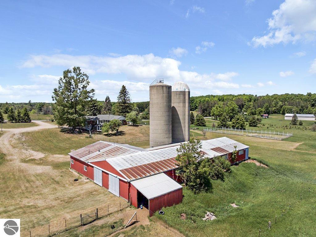 1902 N 29 Road