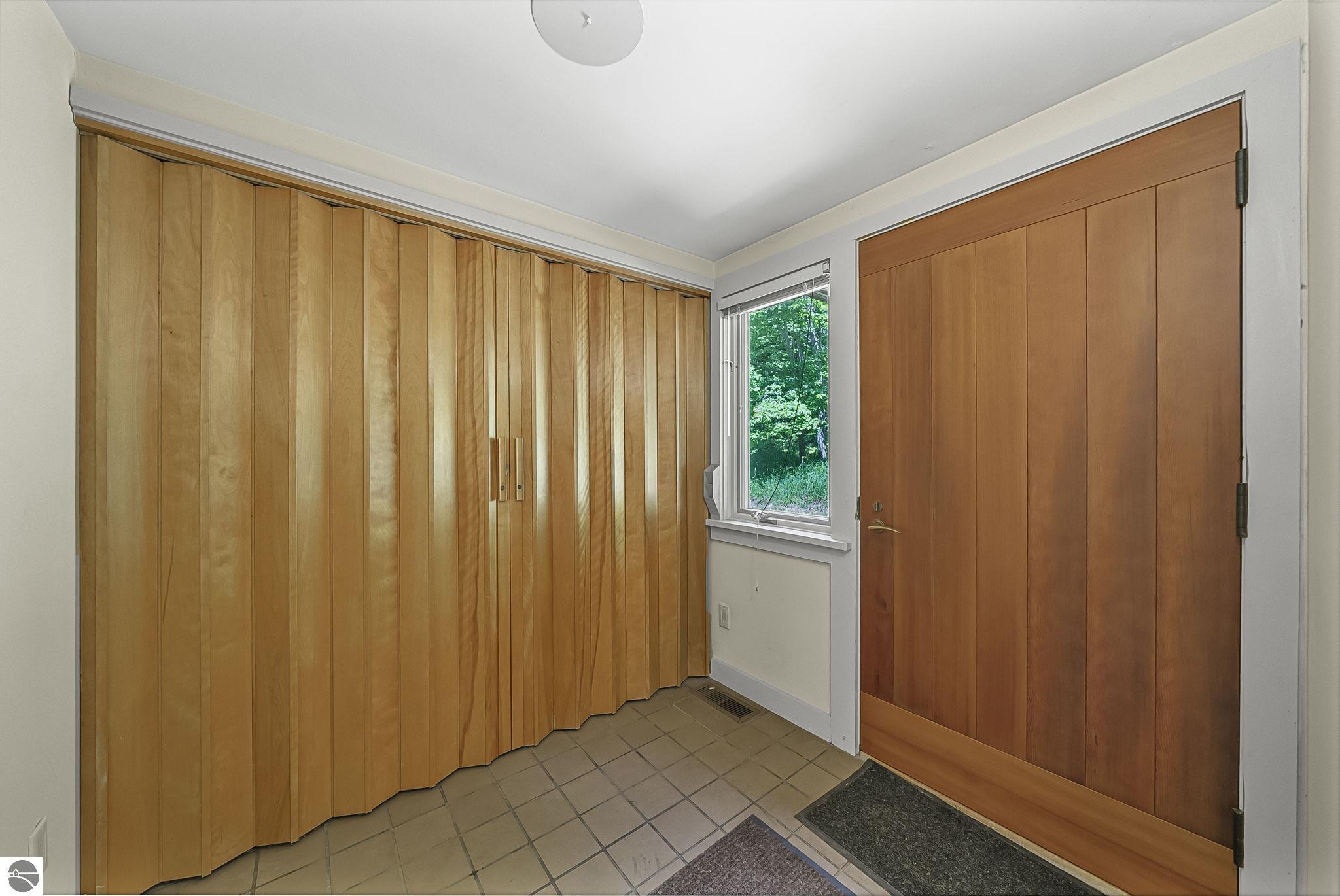 2747 S Good Harbor Trail