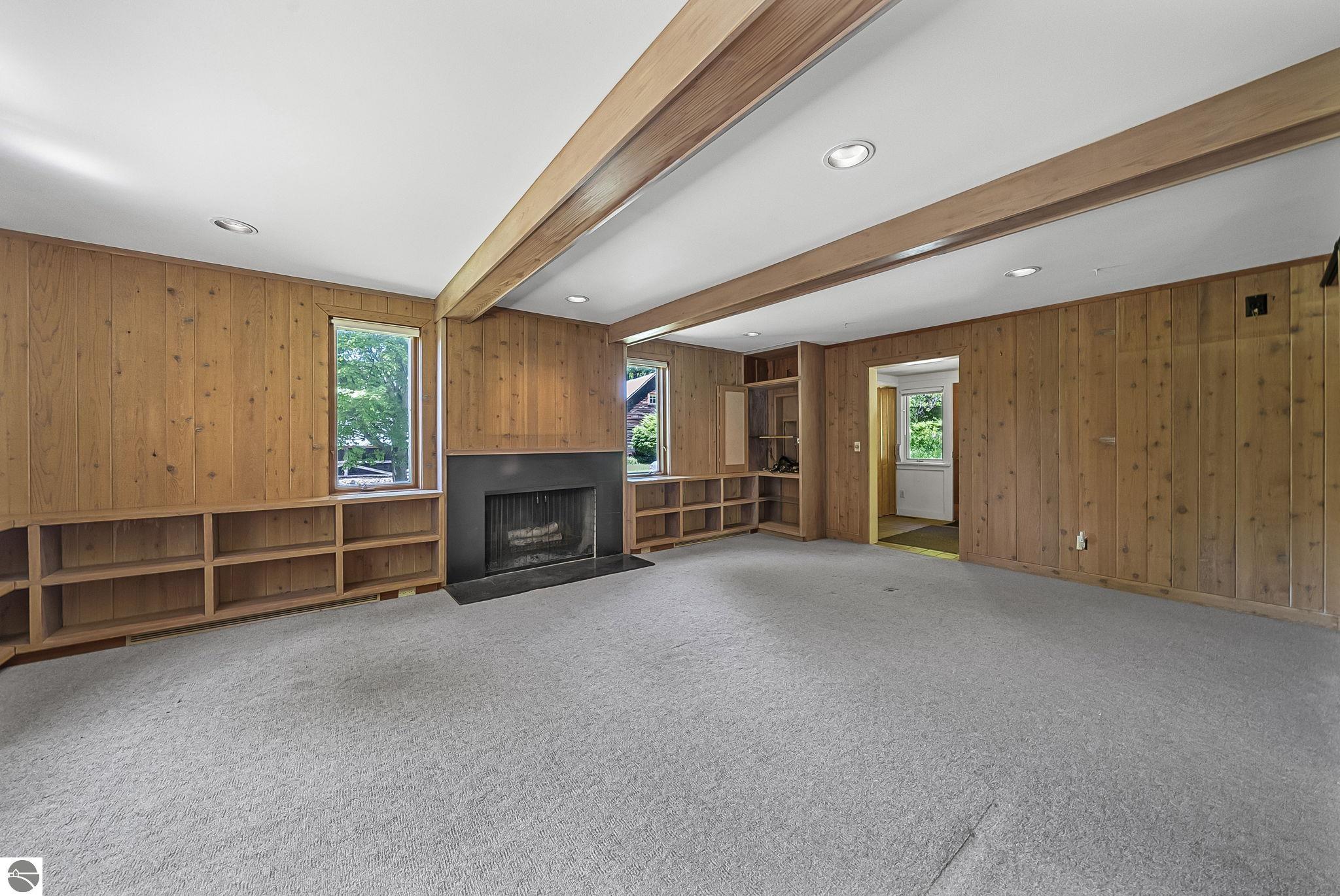 2747 S Good Harbor Trail