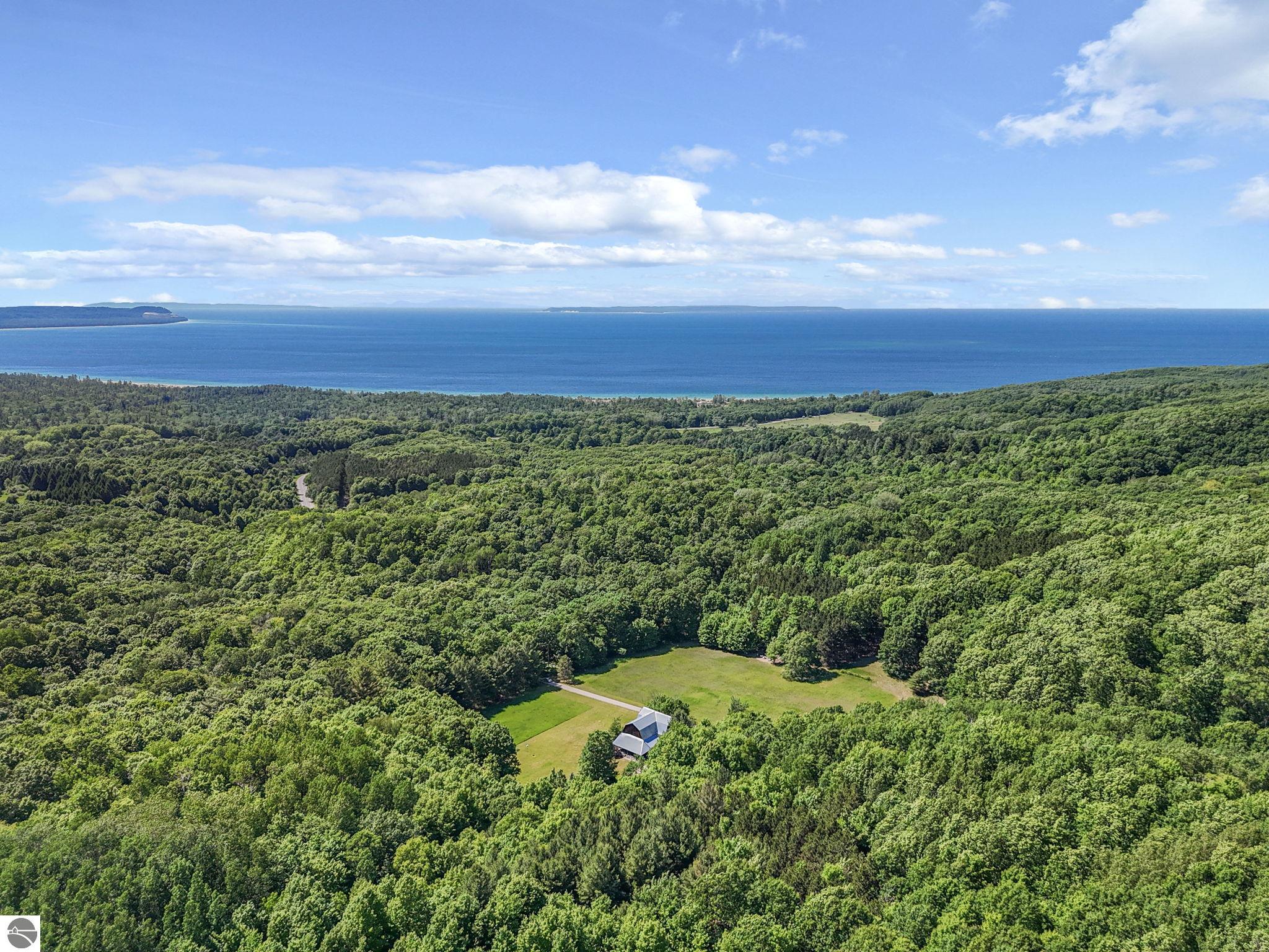 2747 S Good Harbor Trail