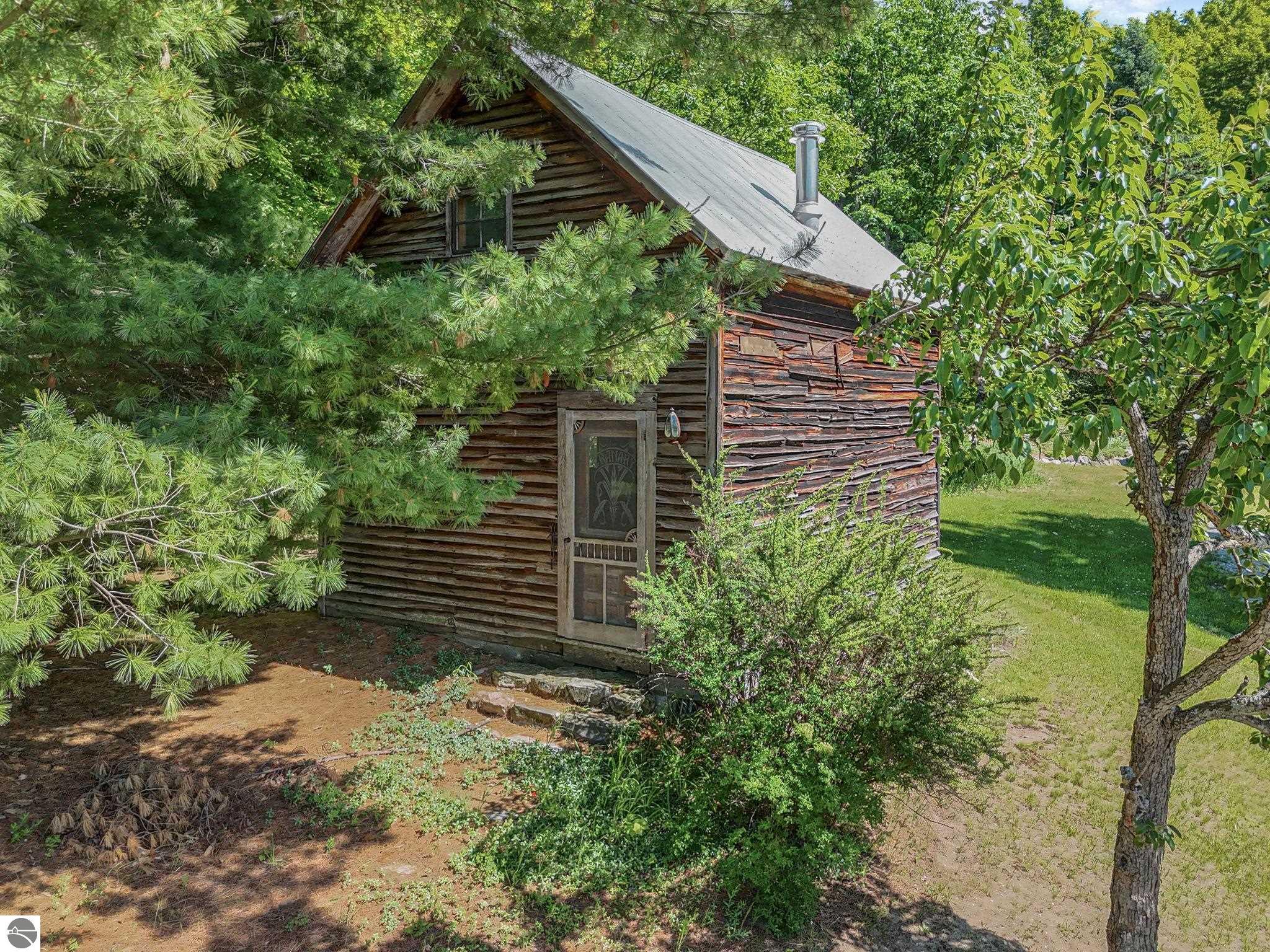 2747 S Good Harbor Trail
