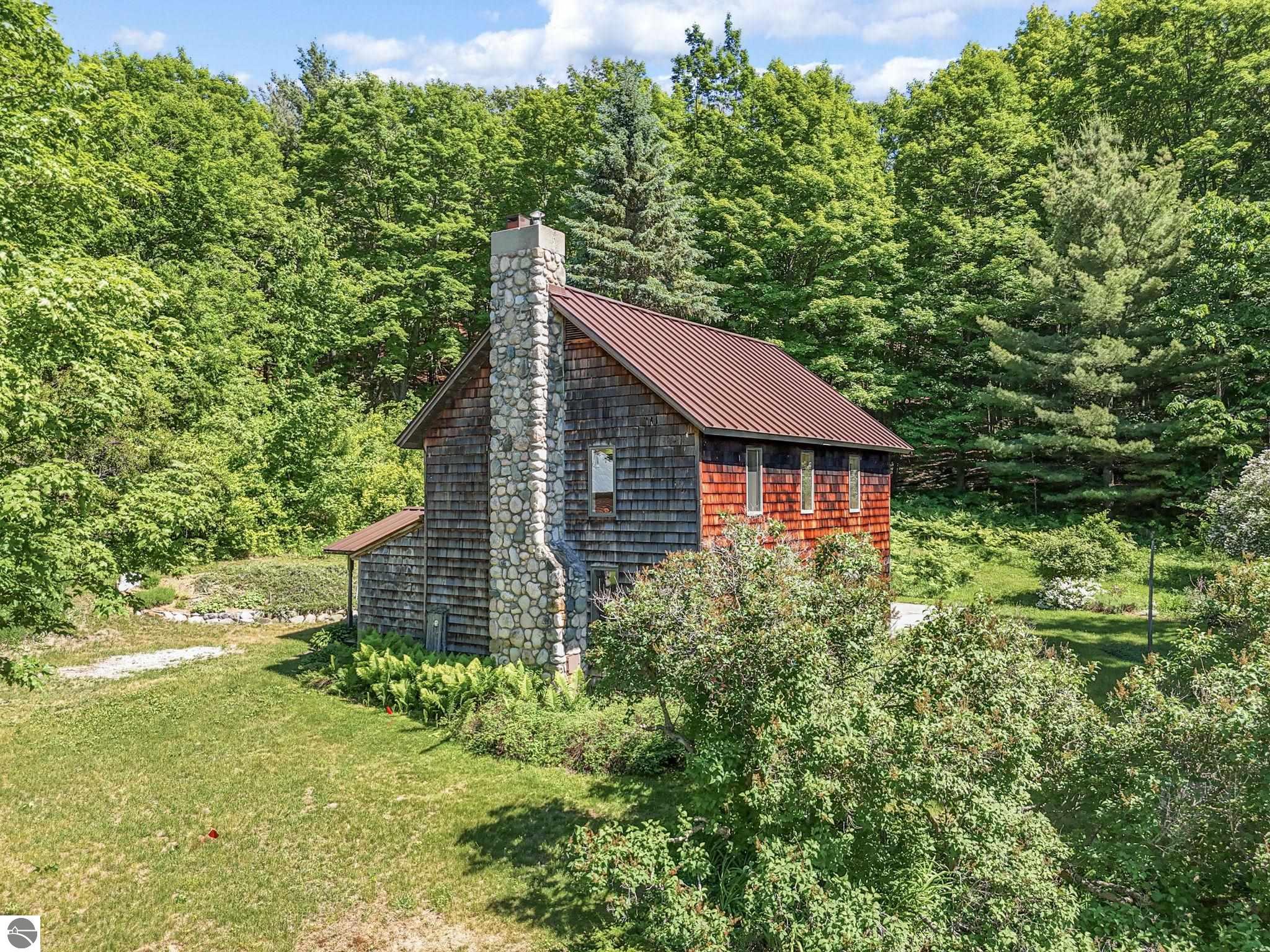 2747 S Good Harbor Trail