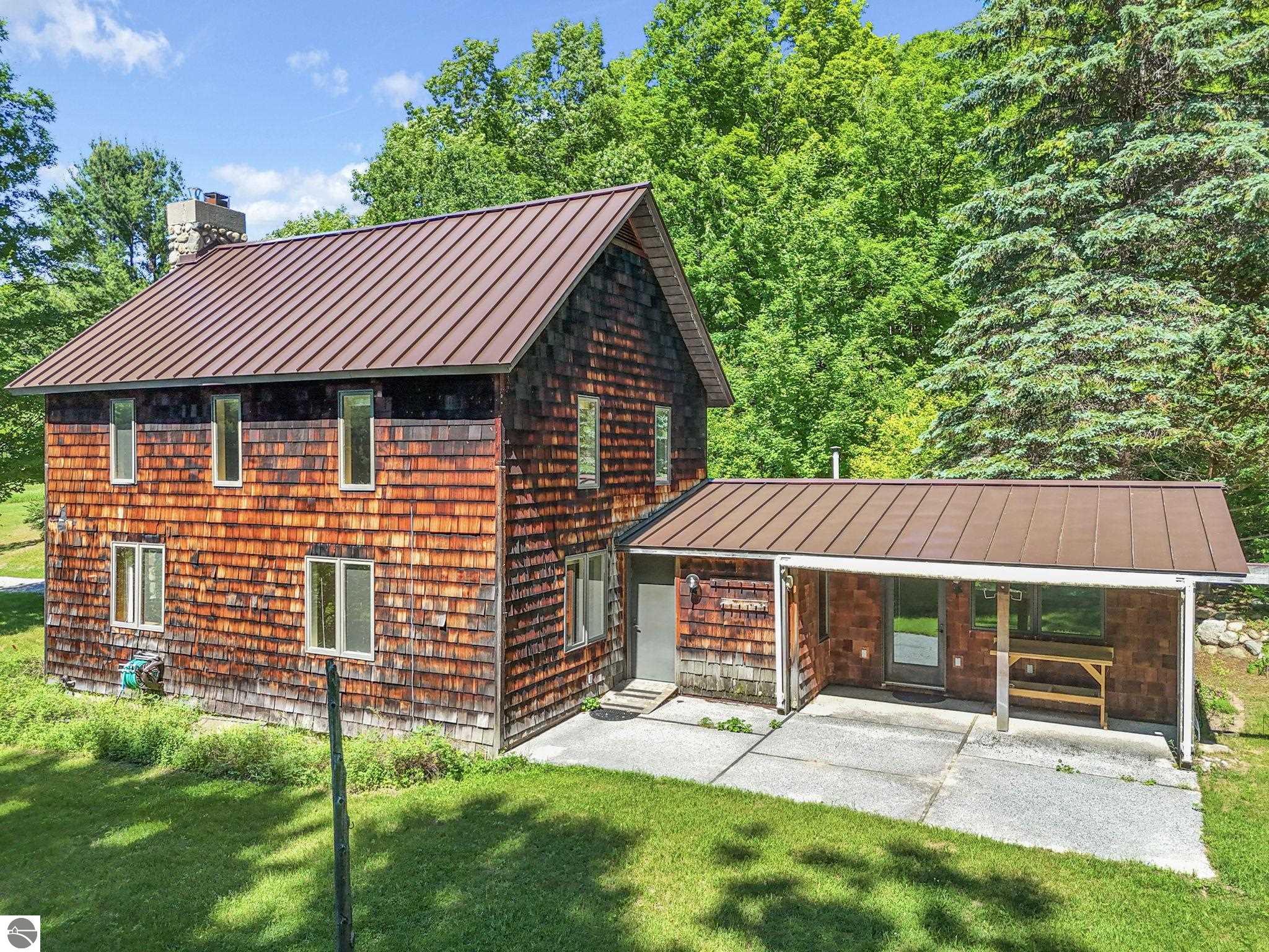 2747 S Good Harbor Trail