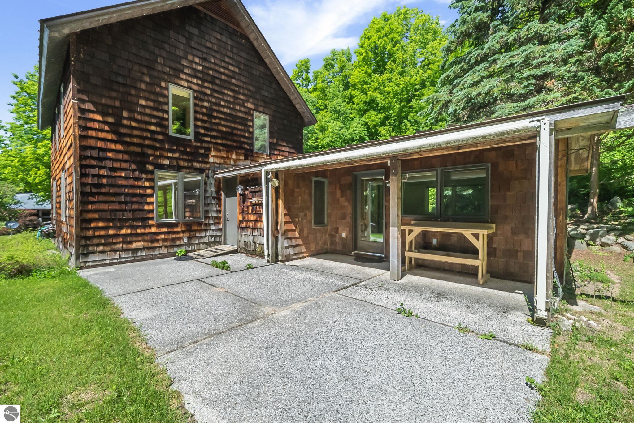 2747 S Good Harbor Trail