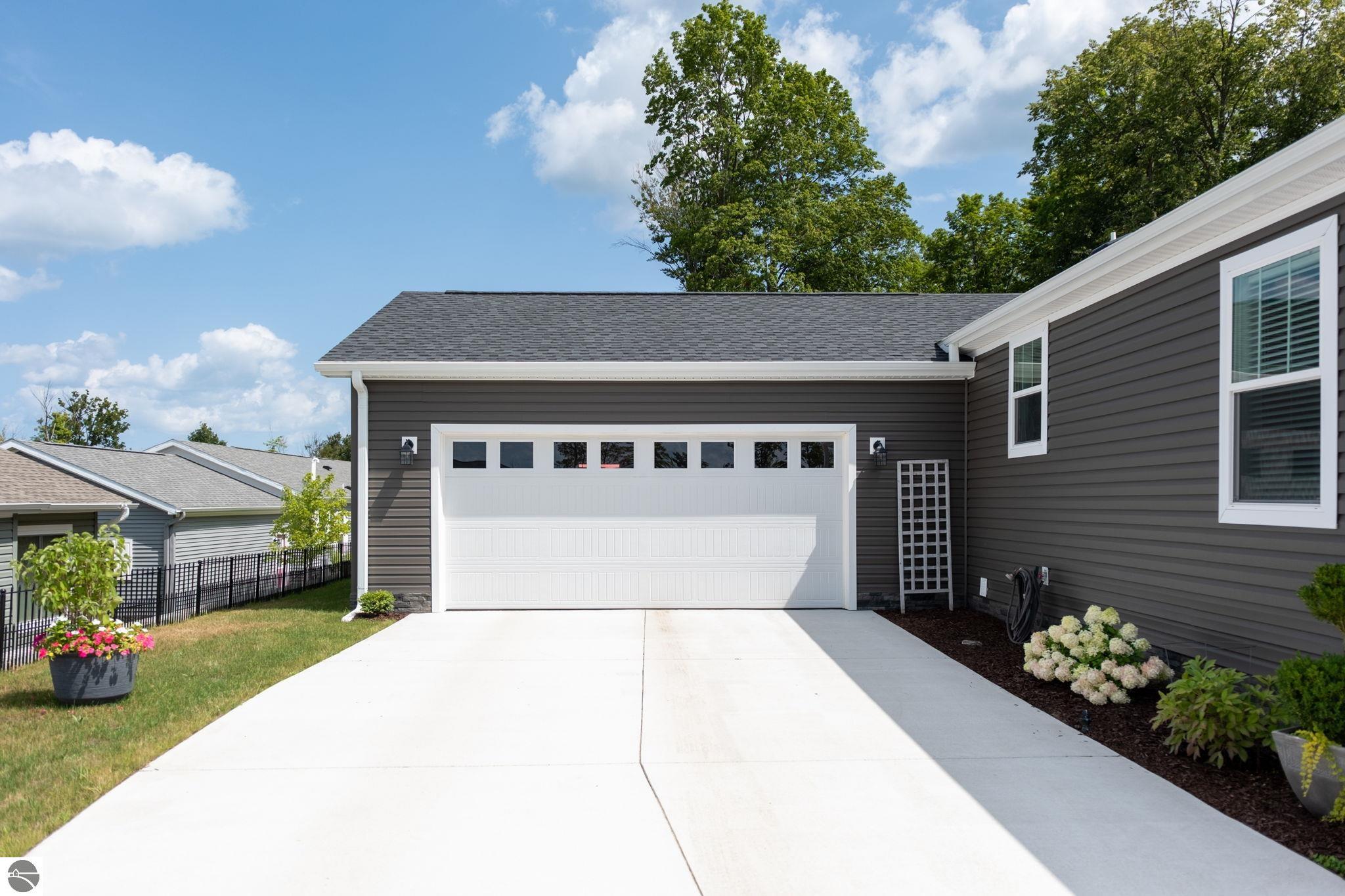 2132 Vista View Drive