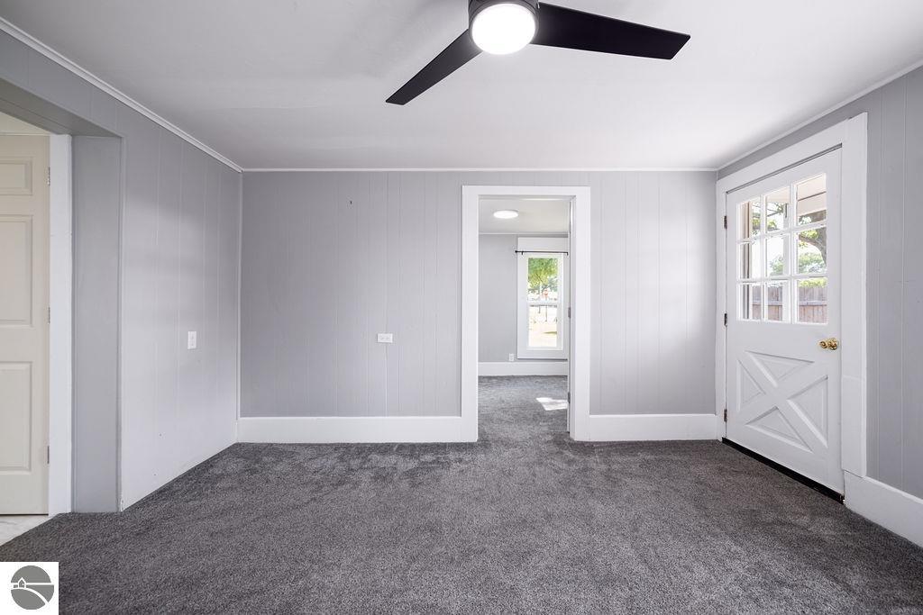 211 Oak