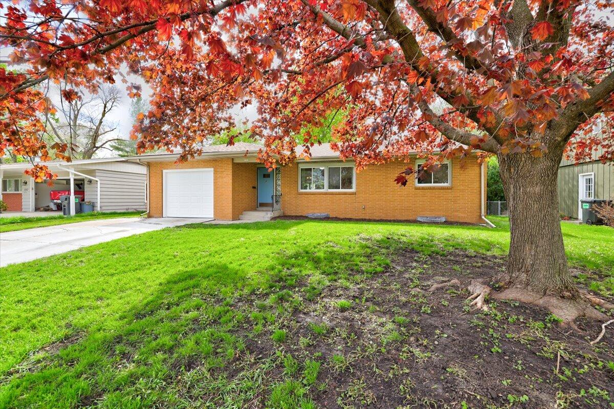 2101 Kellogg Avenue