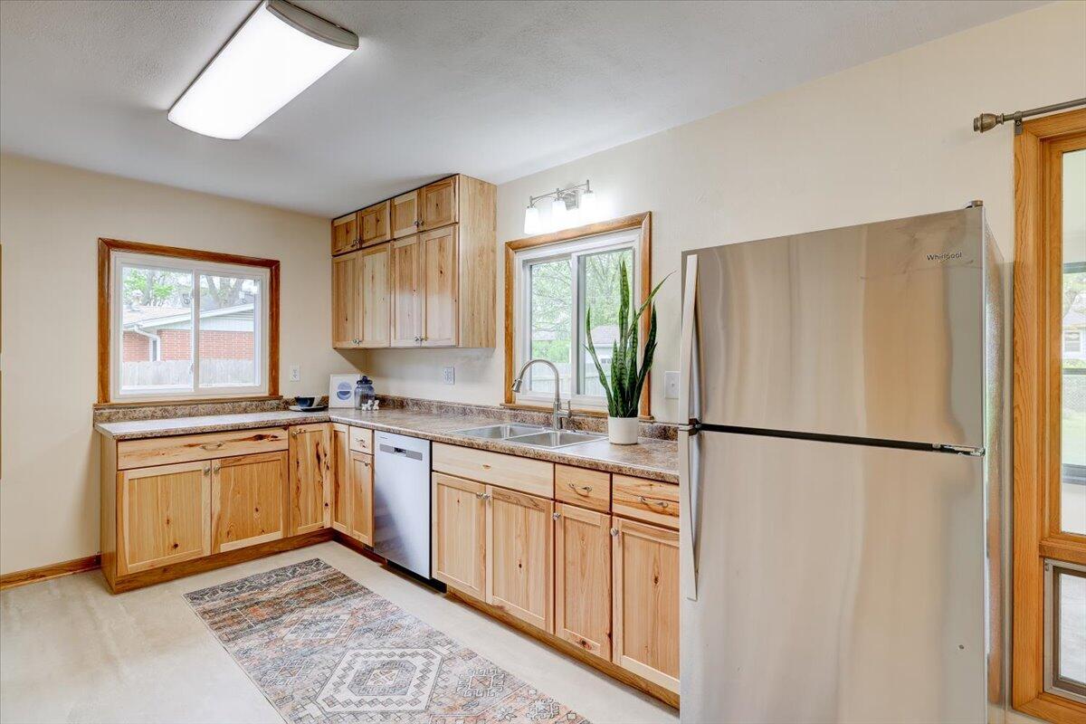 2101 Kellogg Avenue