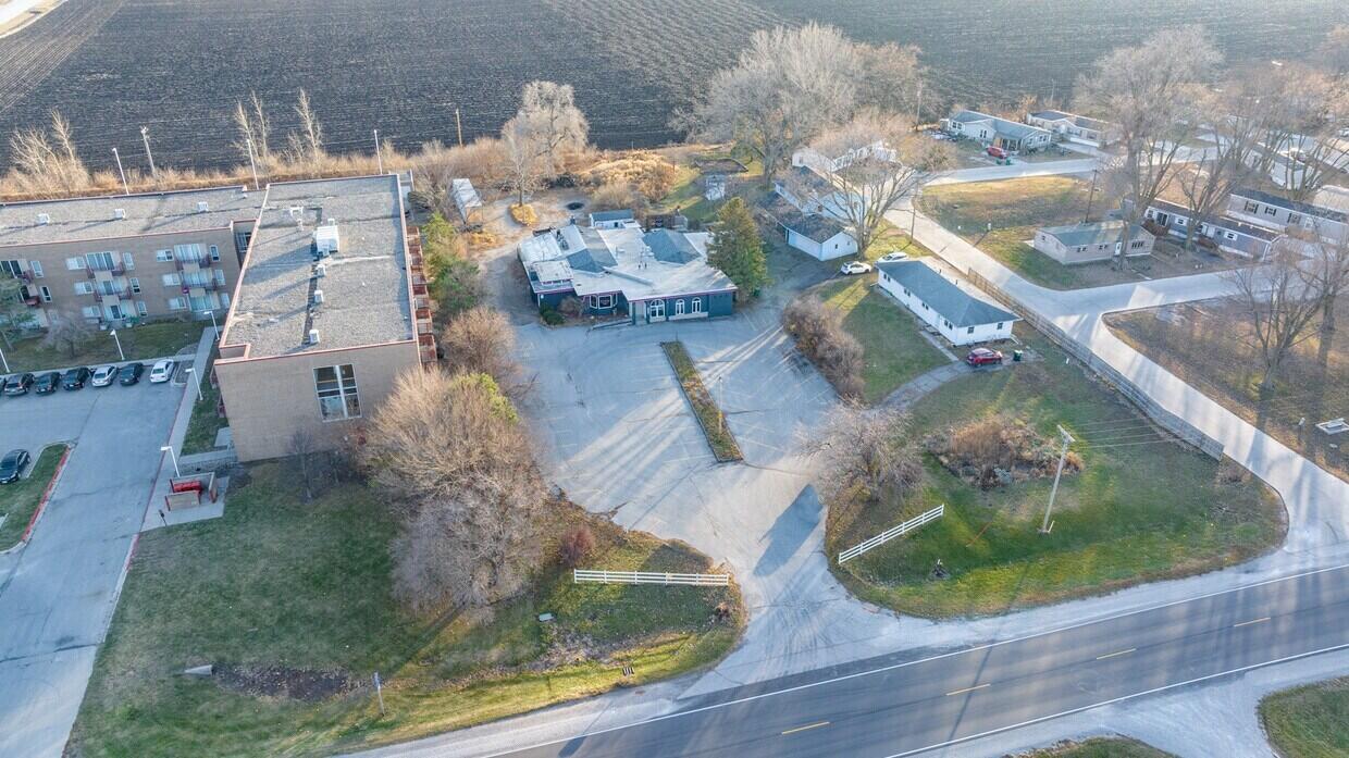 6008 W Lincoln Way