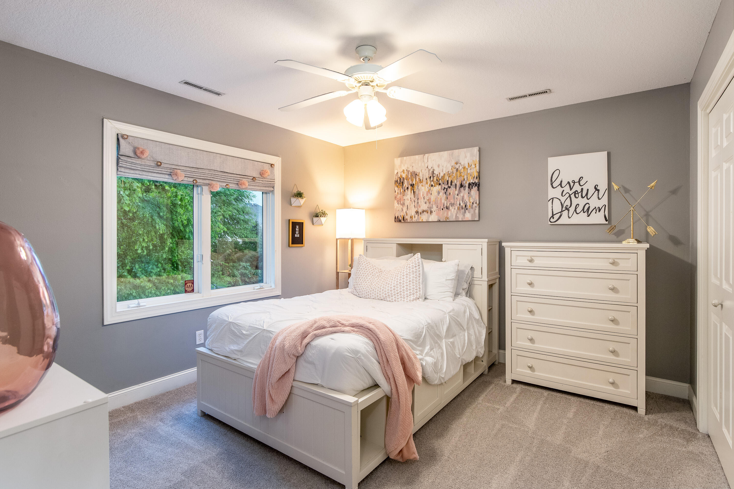 3728 Bridgeport Drive