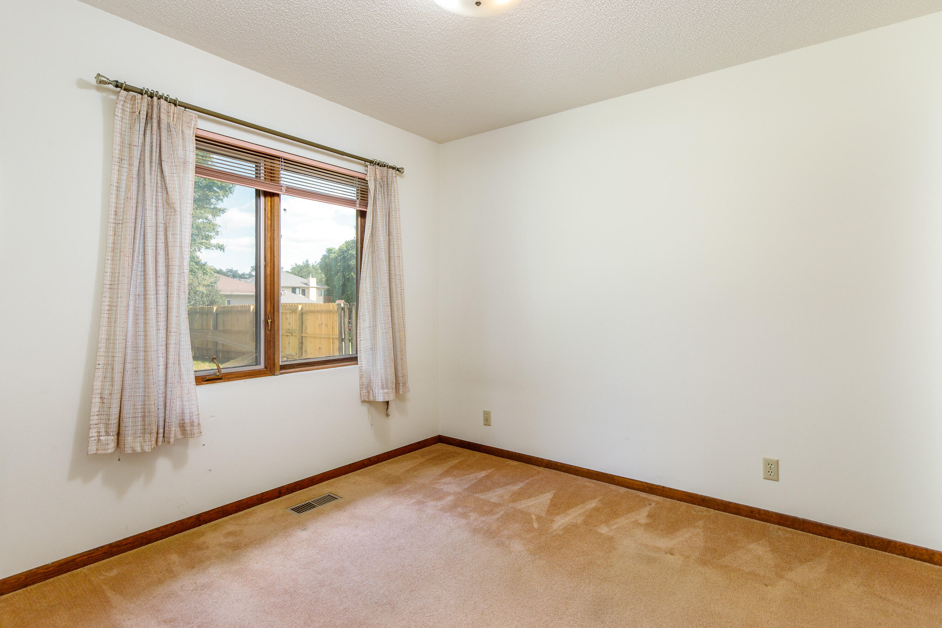 1122 Oklahoma Drive