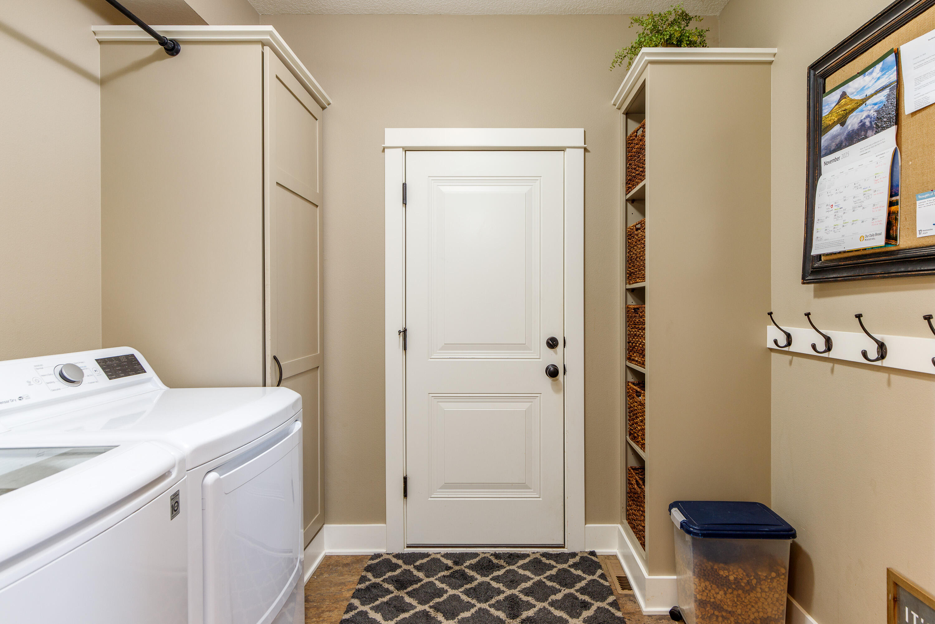 4102 Ballentine Drive