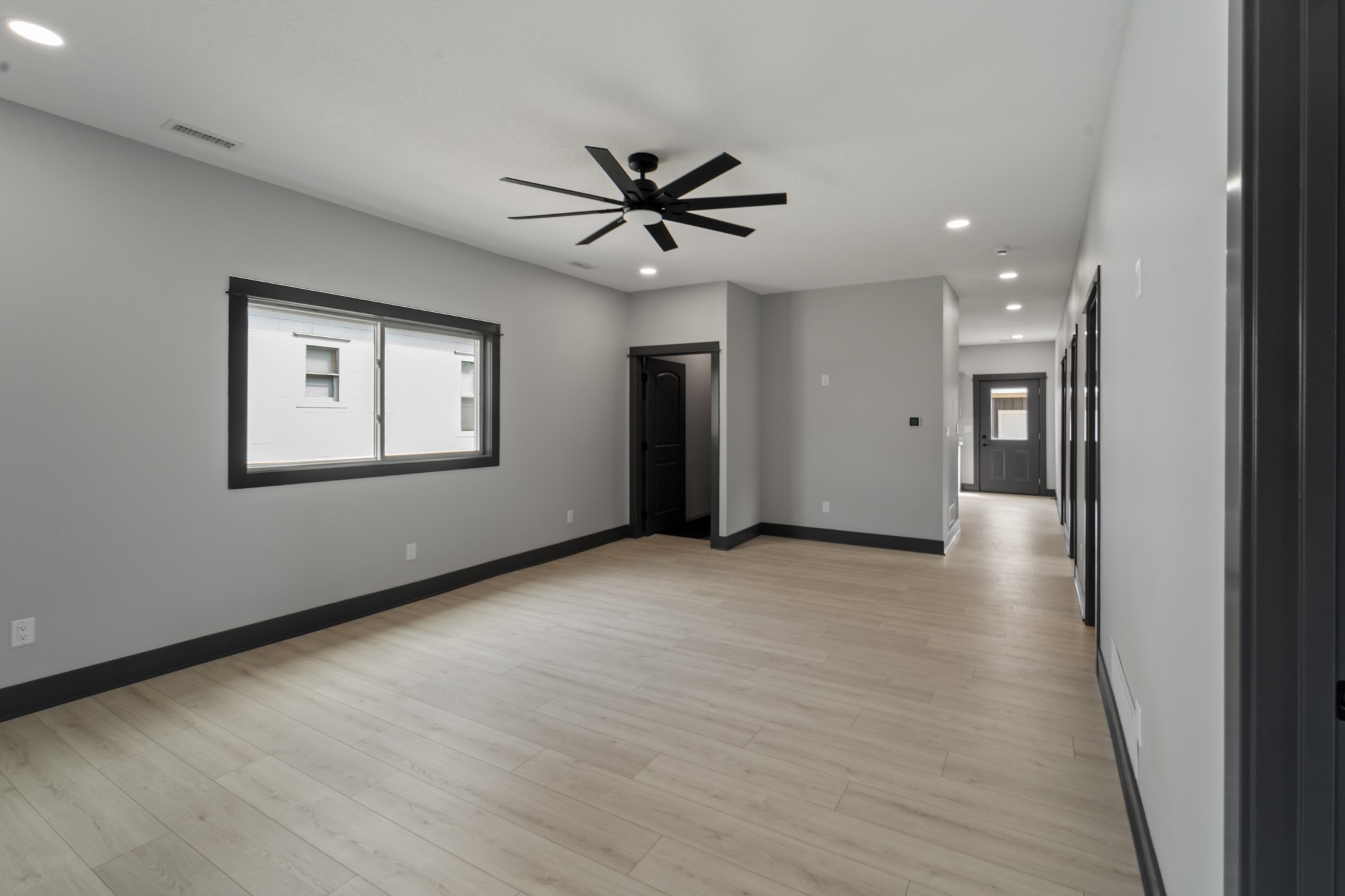 1626 Mamie Eisenhower Avenue