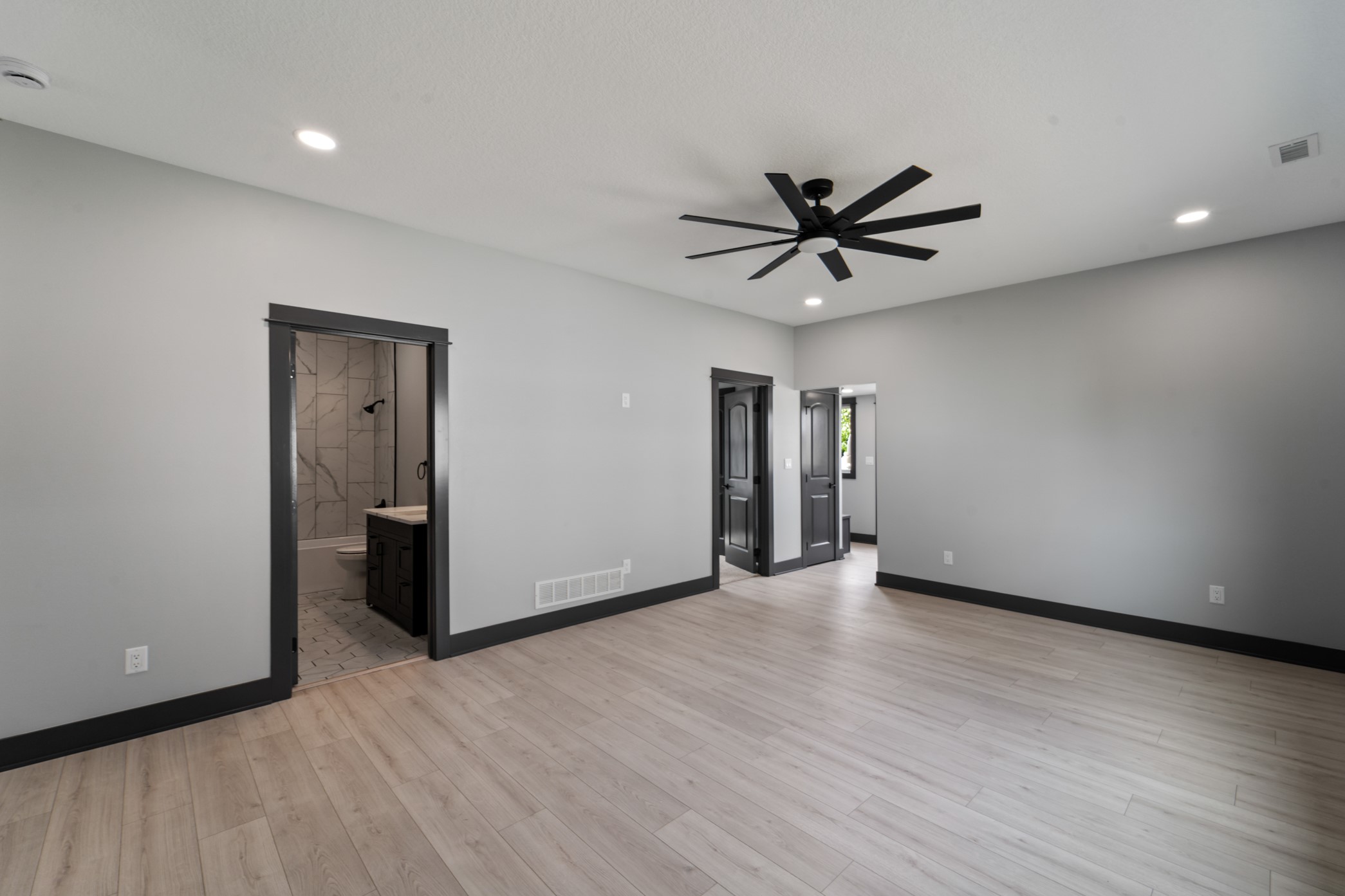 1626 Mamie Eisenhower Avenue