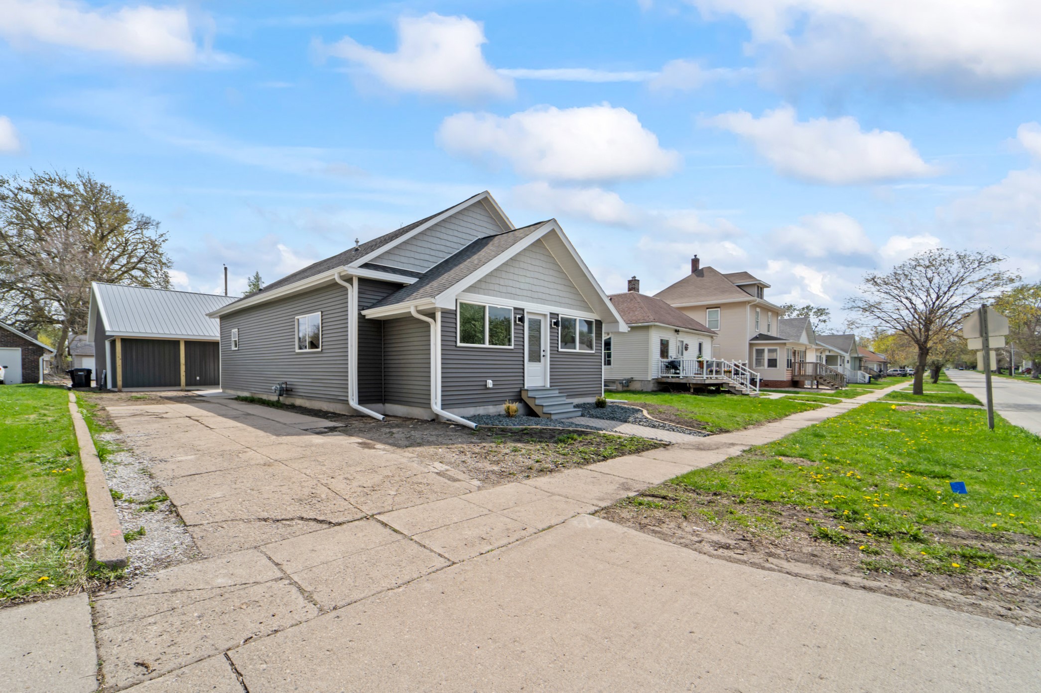 1626 Mamie Eisenhower Avenue