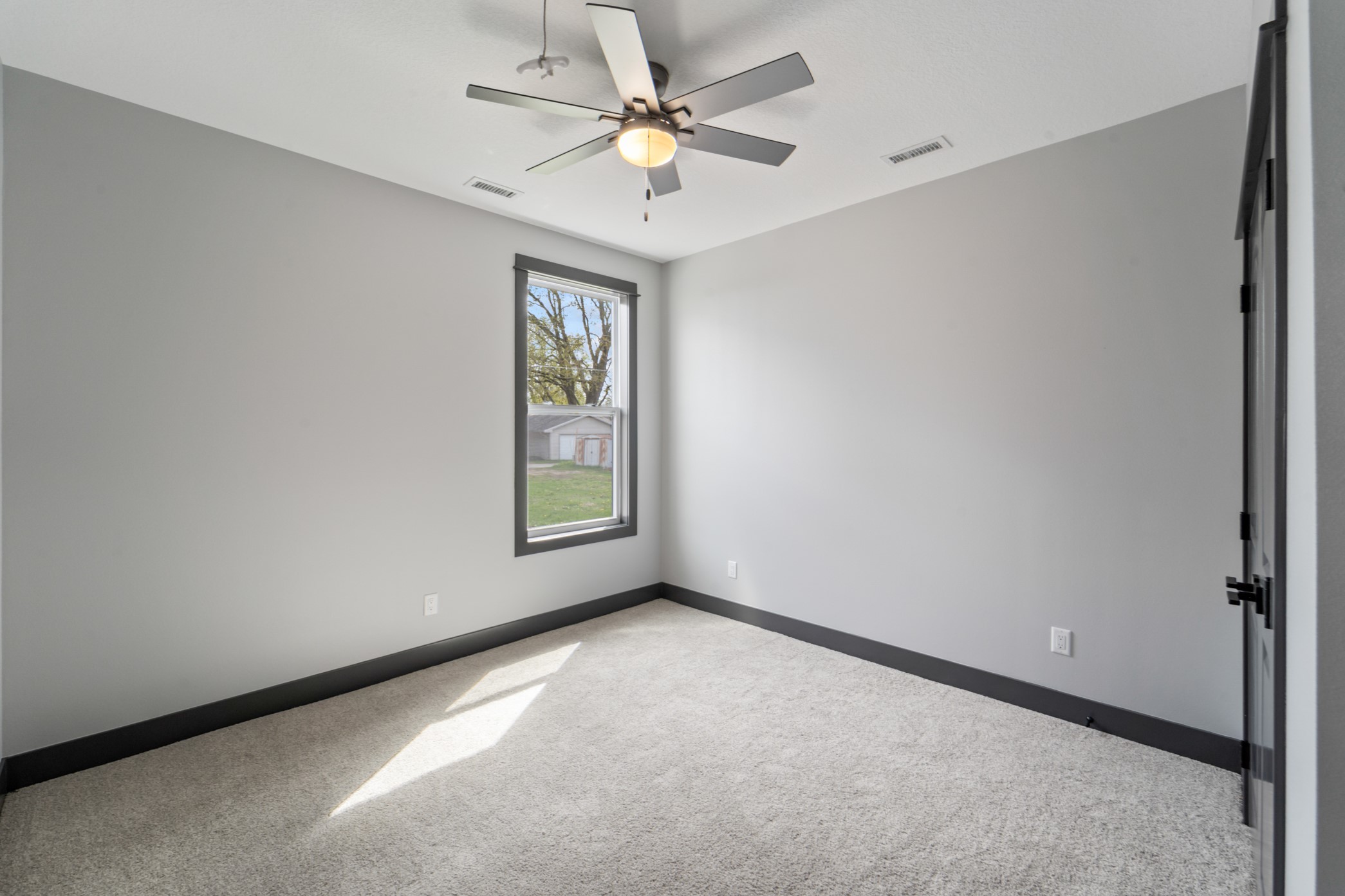 1626 Mamie Eisenhower Avenue