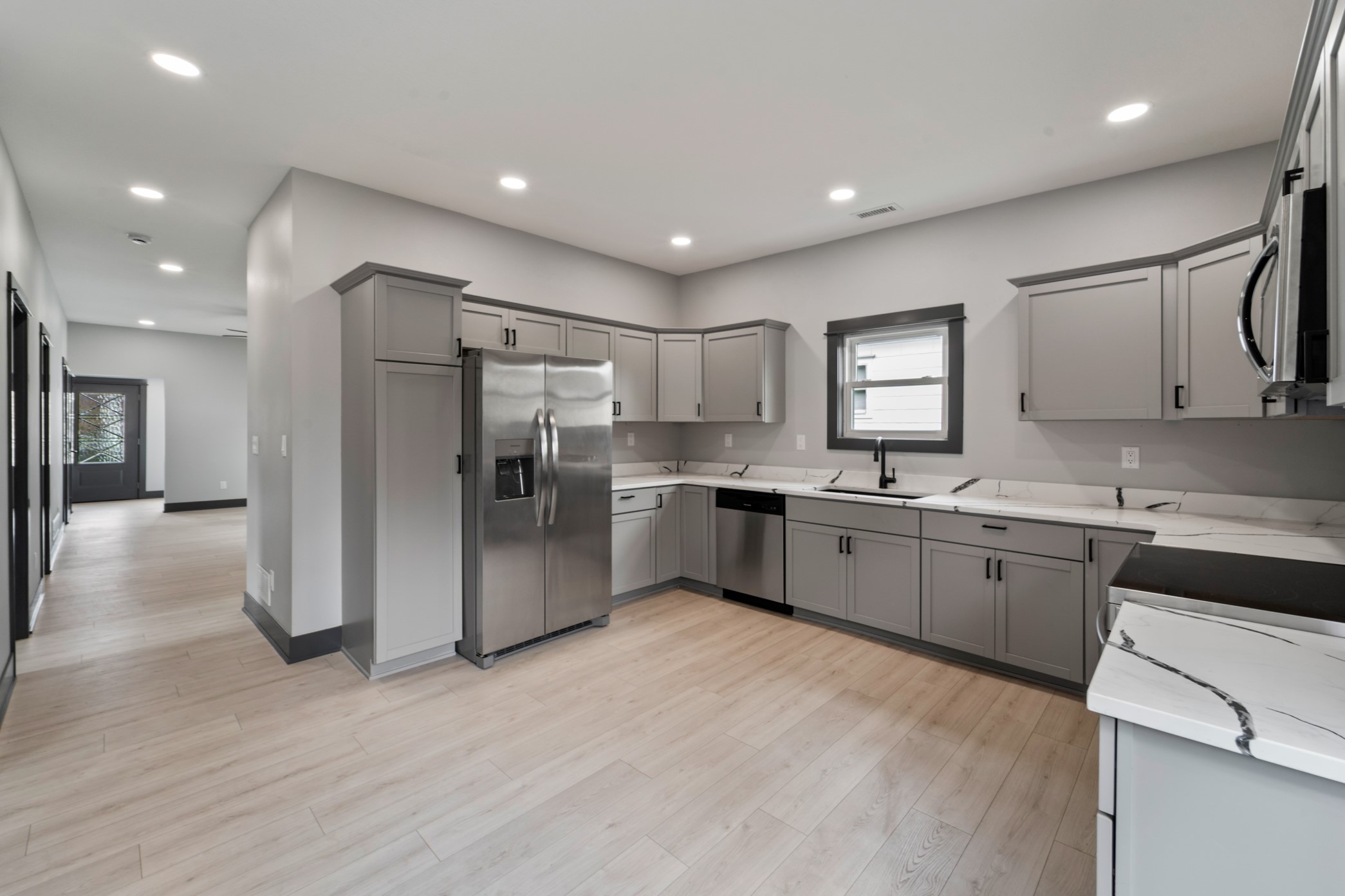 1626 Mamie Eisenhower Avenue