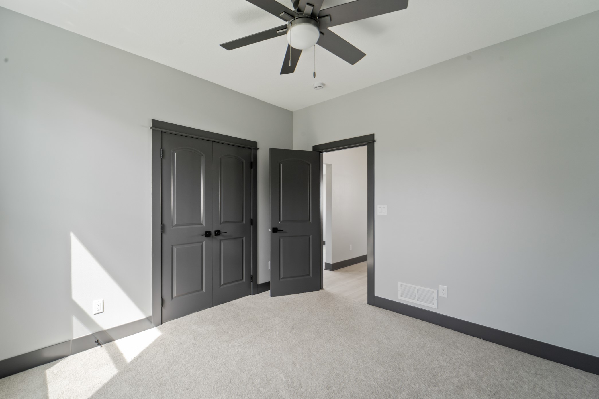 1626 Mamie Eisenhower Avenue