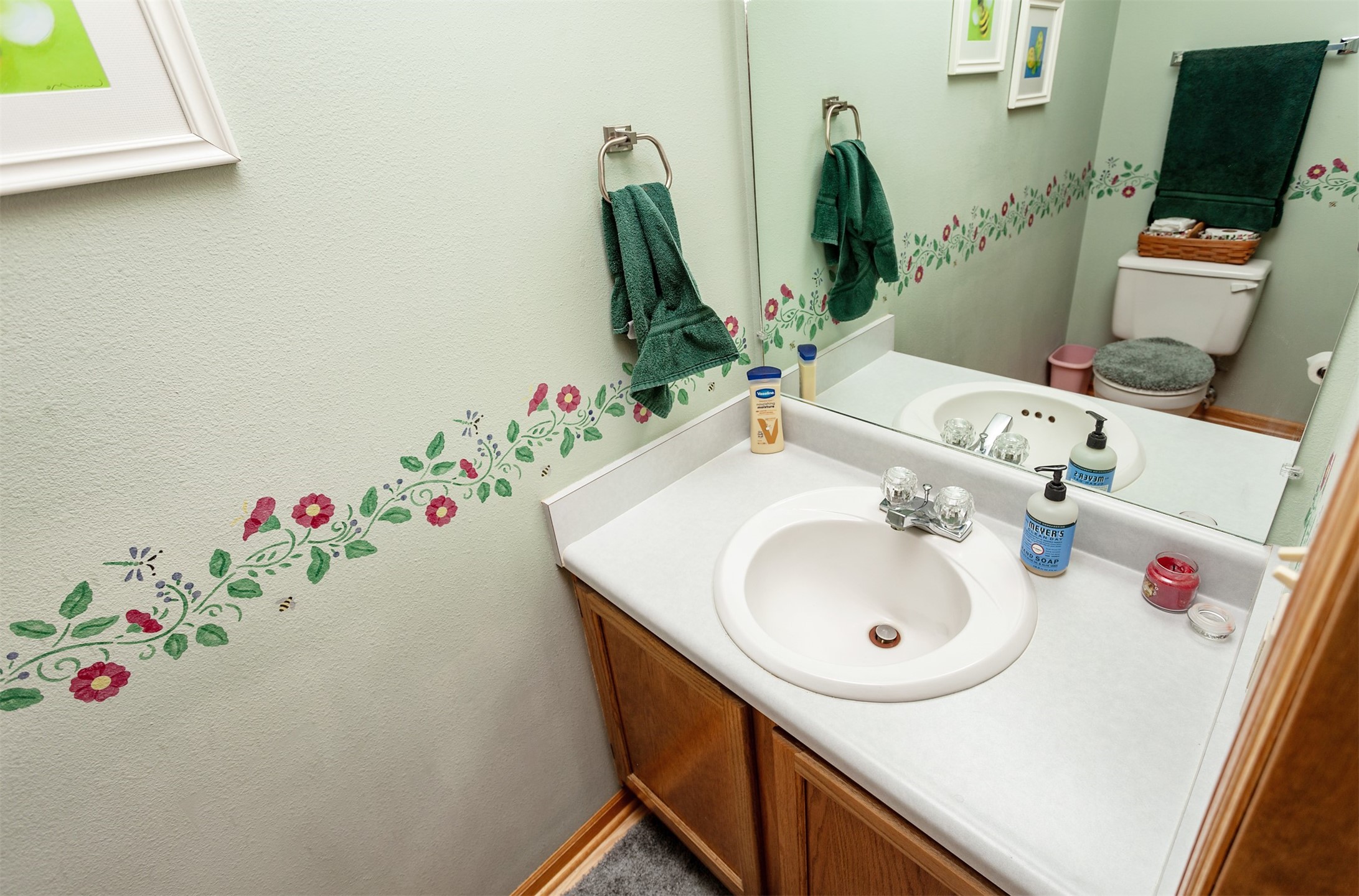 3806 Columbine Avenue