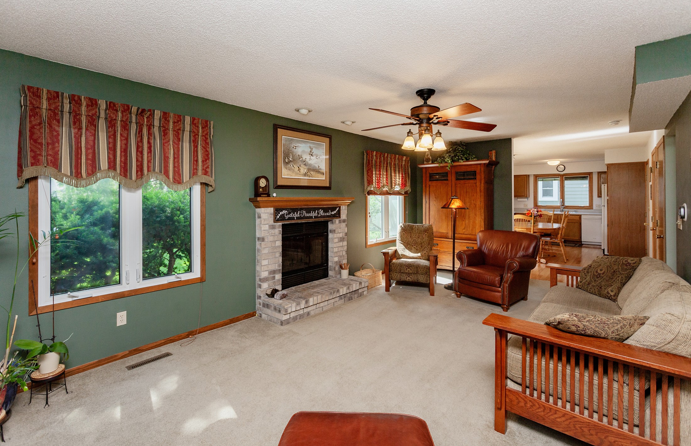 3806 Columbine Avenue