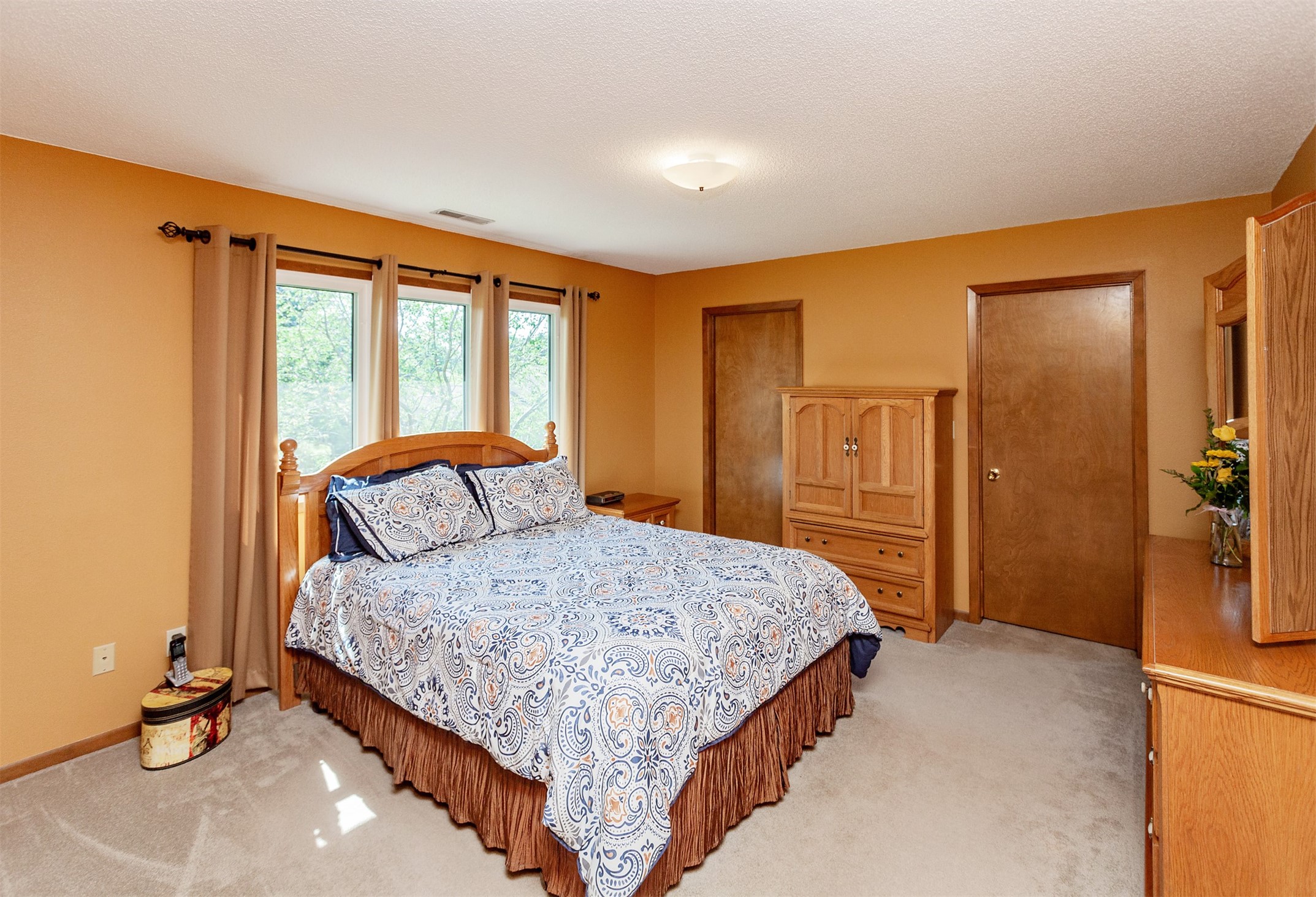 3806 Columbine Avenue