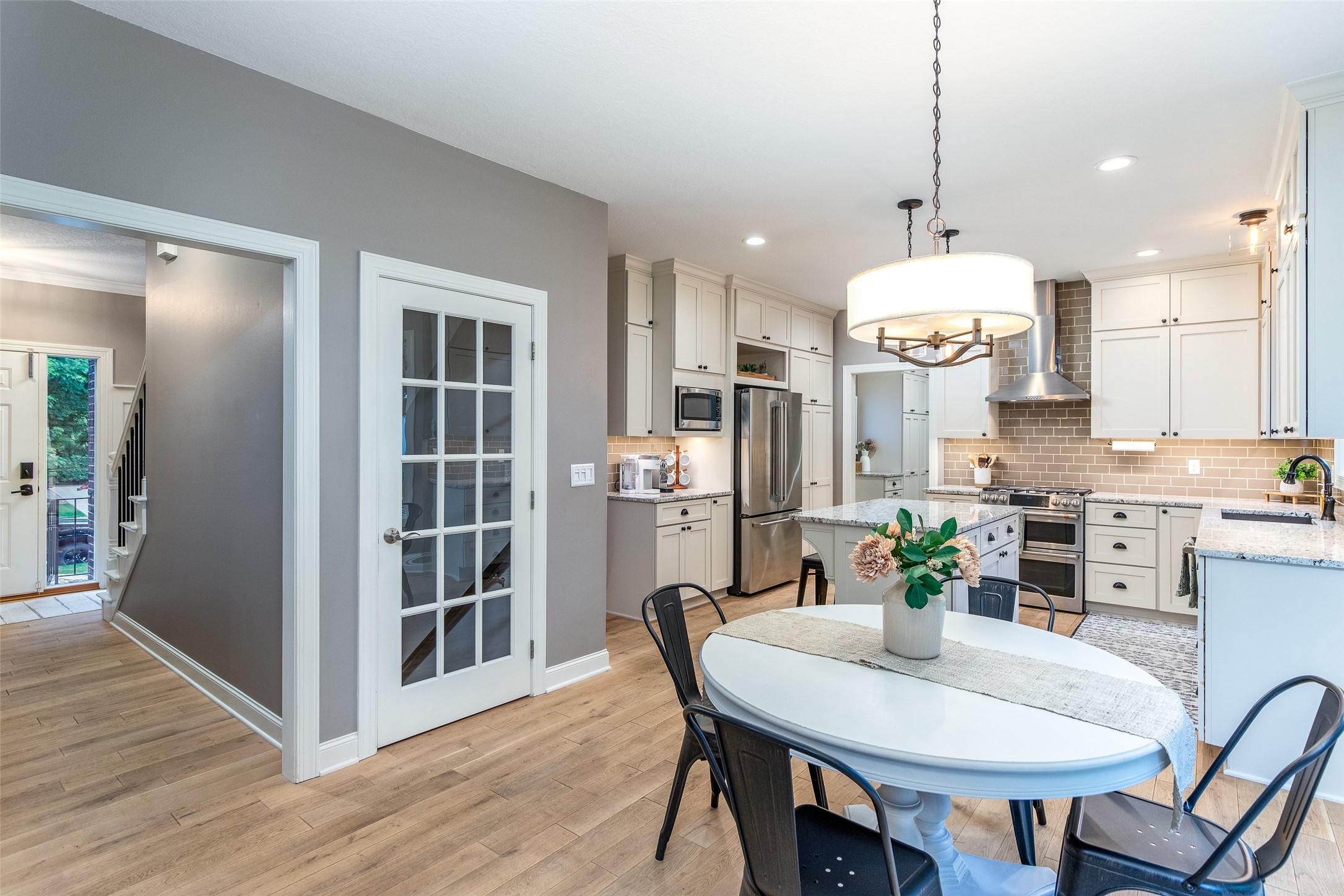 3728 Bridgeport Drive