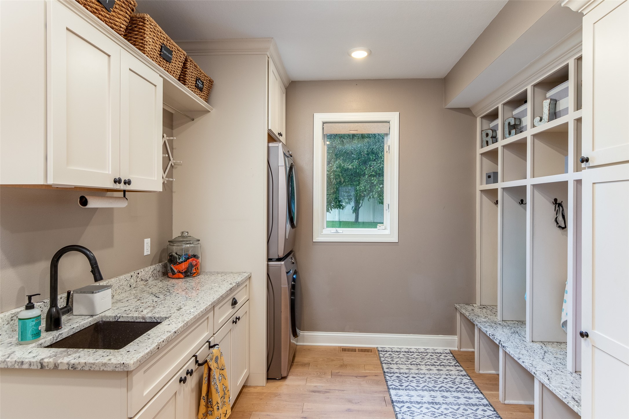 3728 Bridgeport Drive