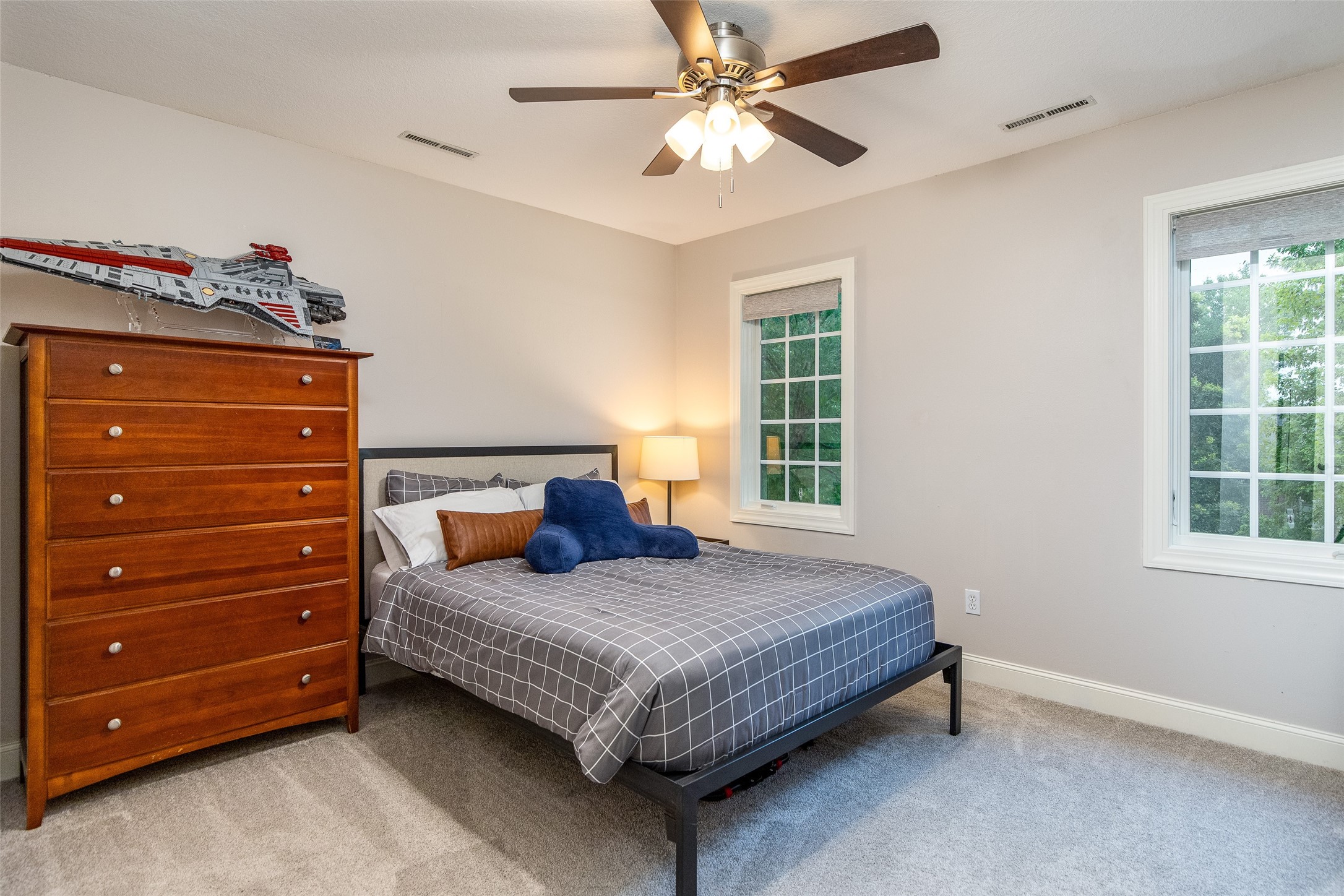 3728 Bridgeport Drive