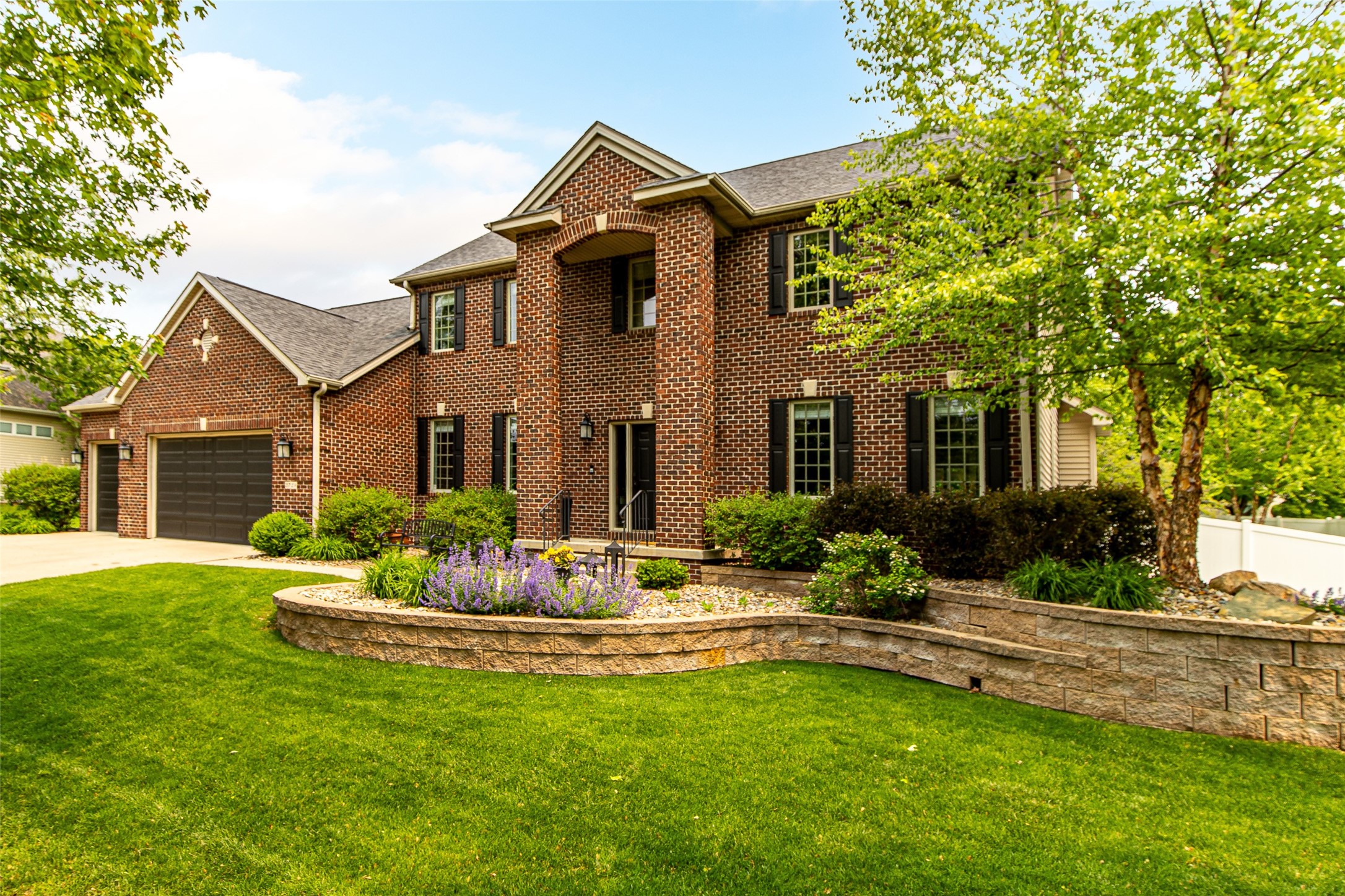 3728 Bridgeport Drive