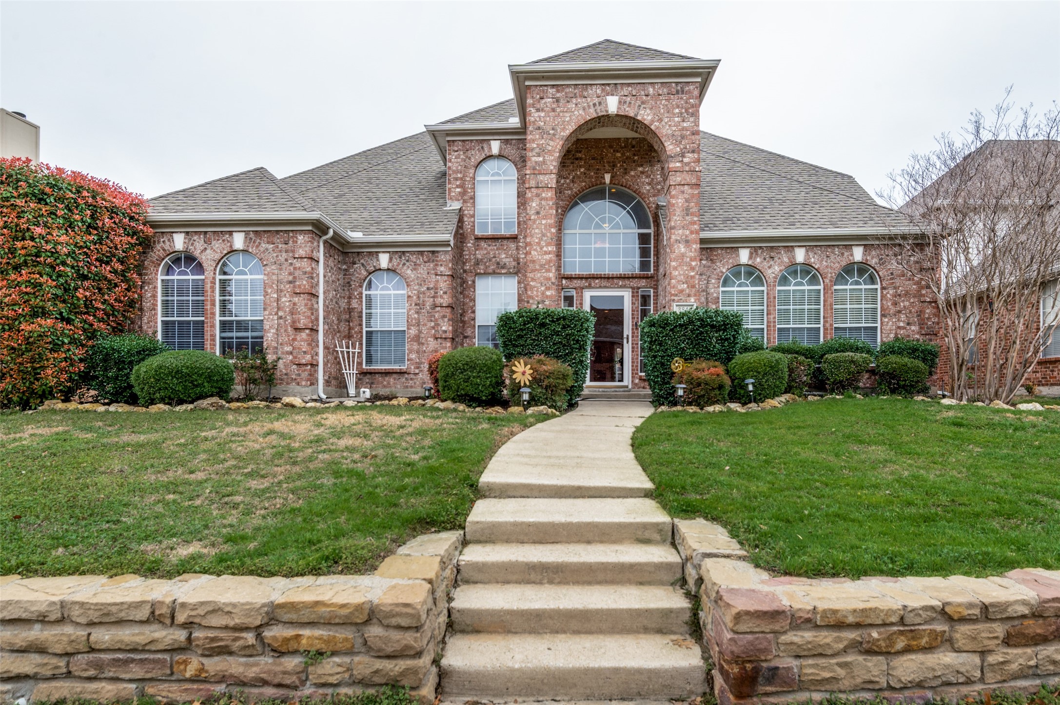 3841 Hunters Trail