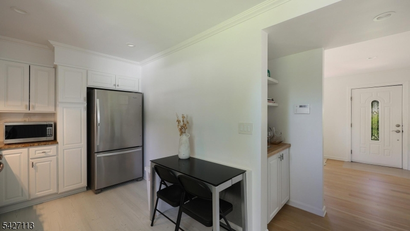 221 Ayliffe Ave