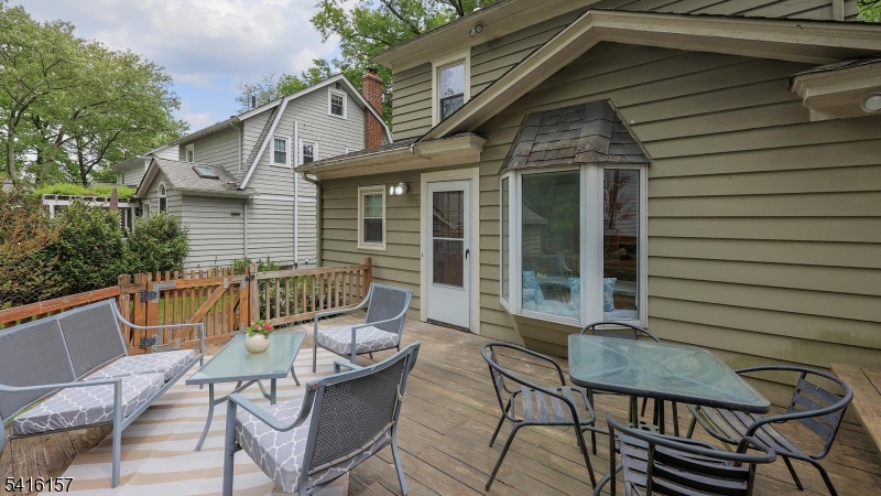 288 Seneca Pl