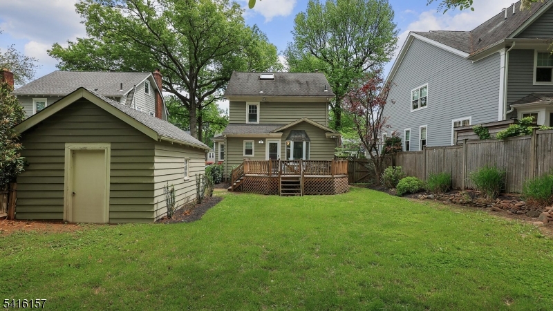 288 Seneca Pl