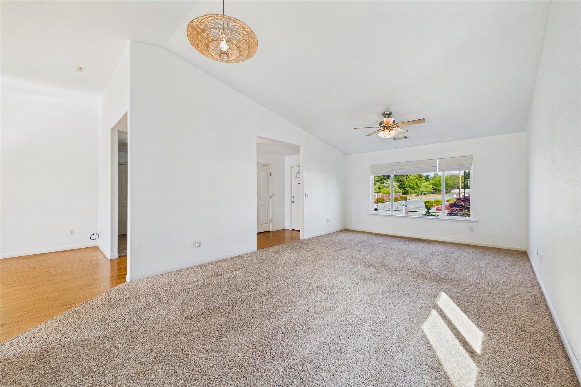 2454 Hawks View Court, McKinleyville