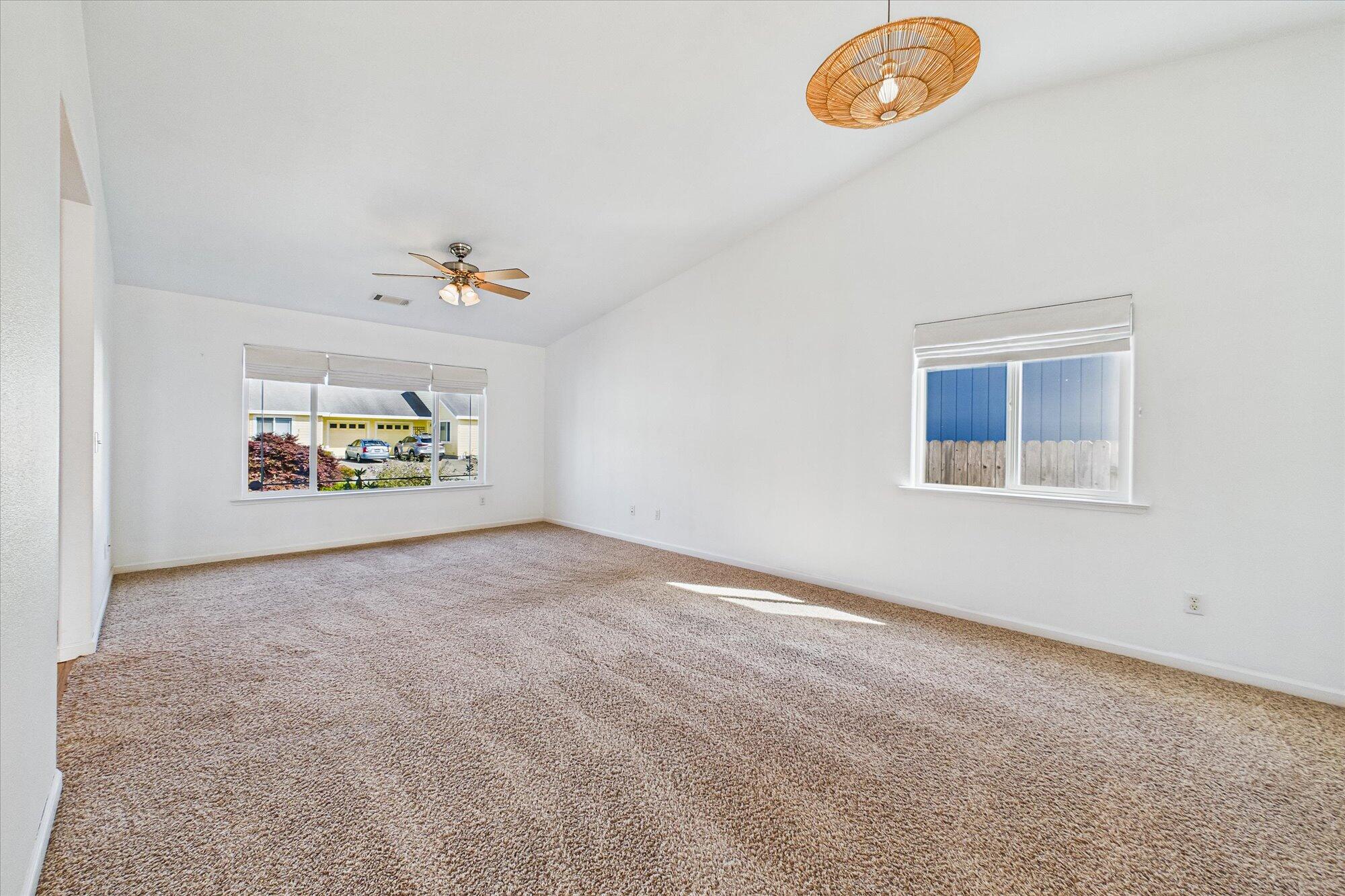 2454 Hawks View Court, McKinleyville