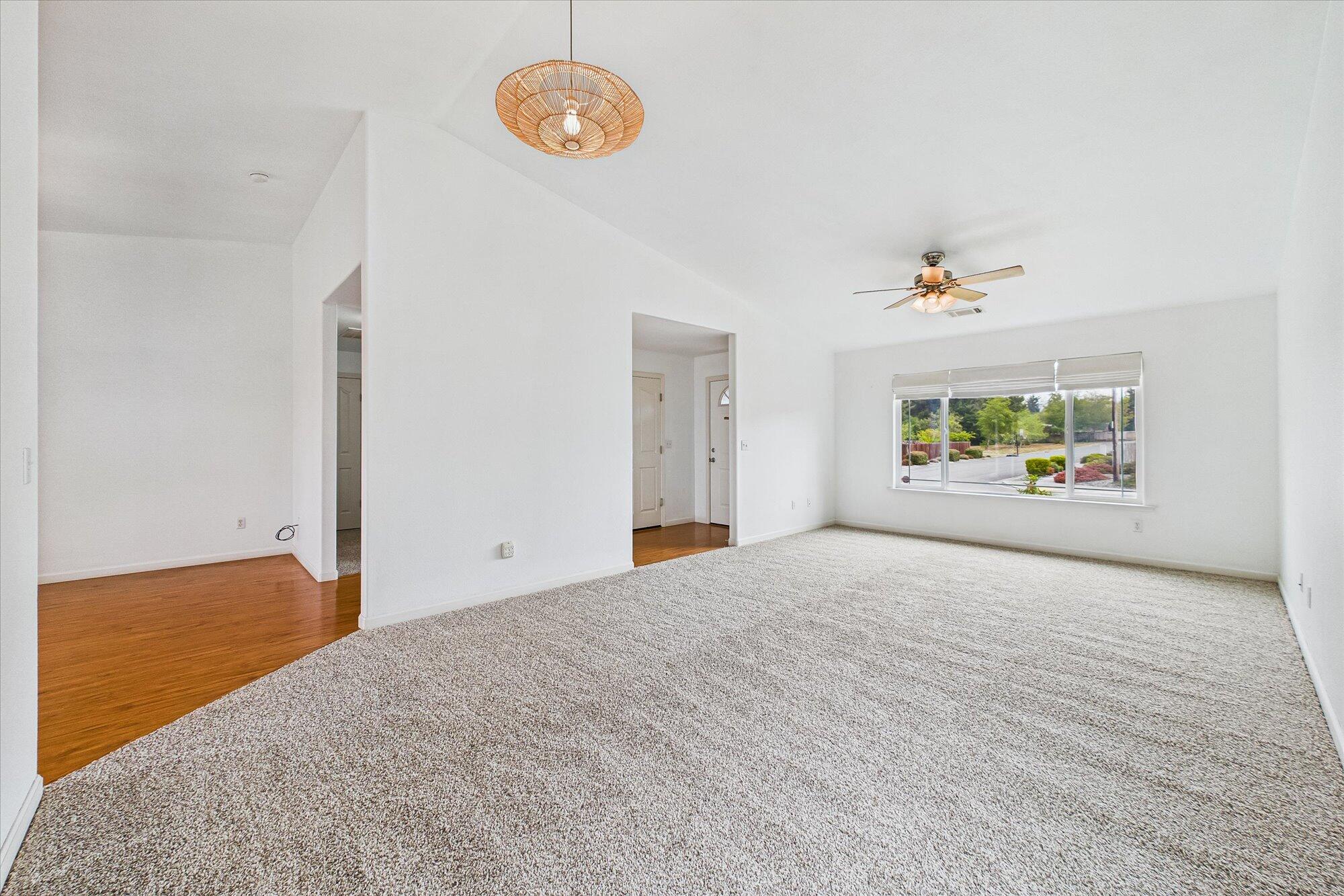 2454 Hawks View Court, McKinleyville