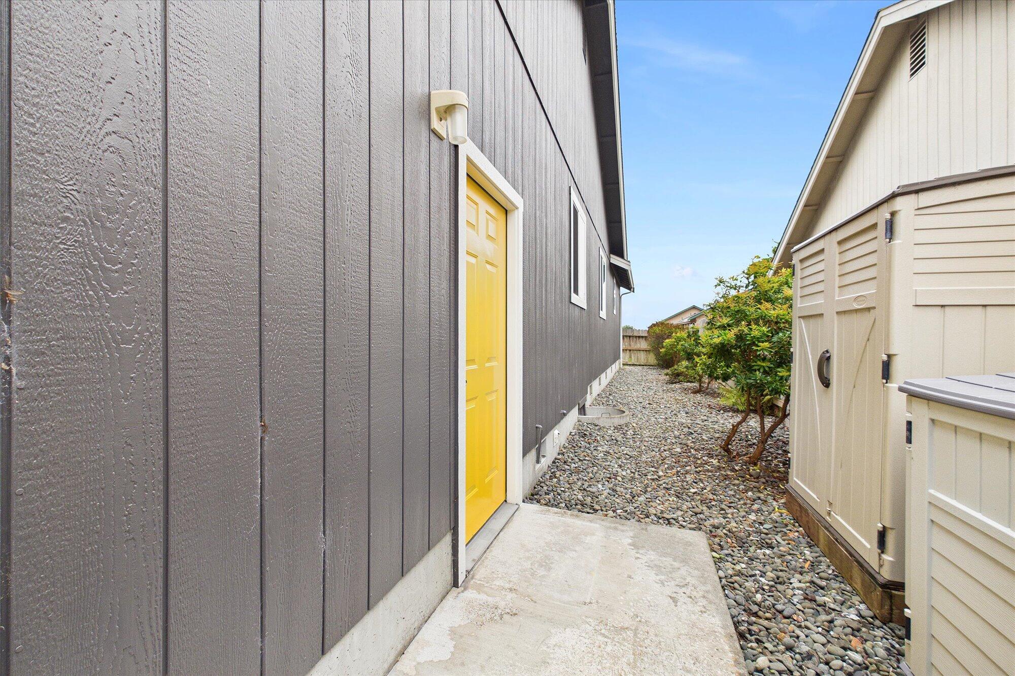 2454 Hawks View Court, McKinleyville