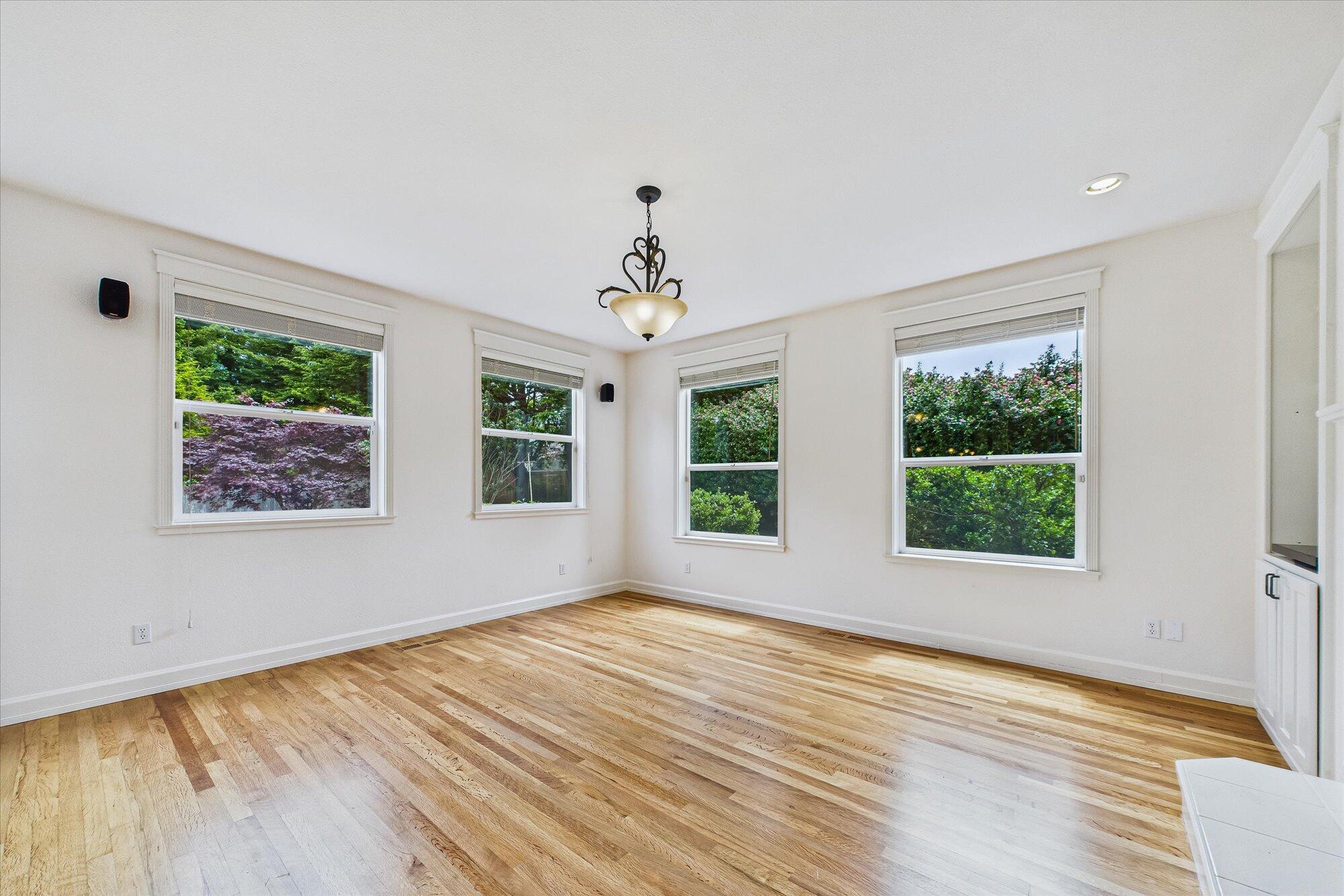 1015 Cameron Court, McKinleyville