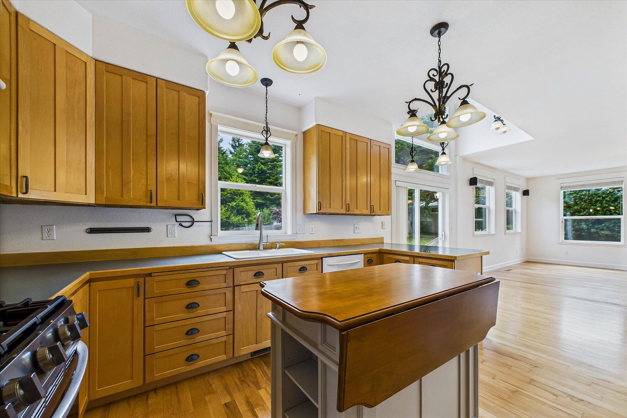 1015 Cameron Court, McKinleyville