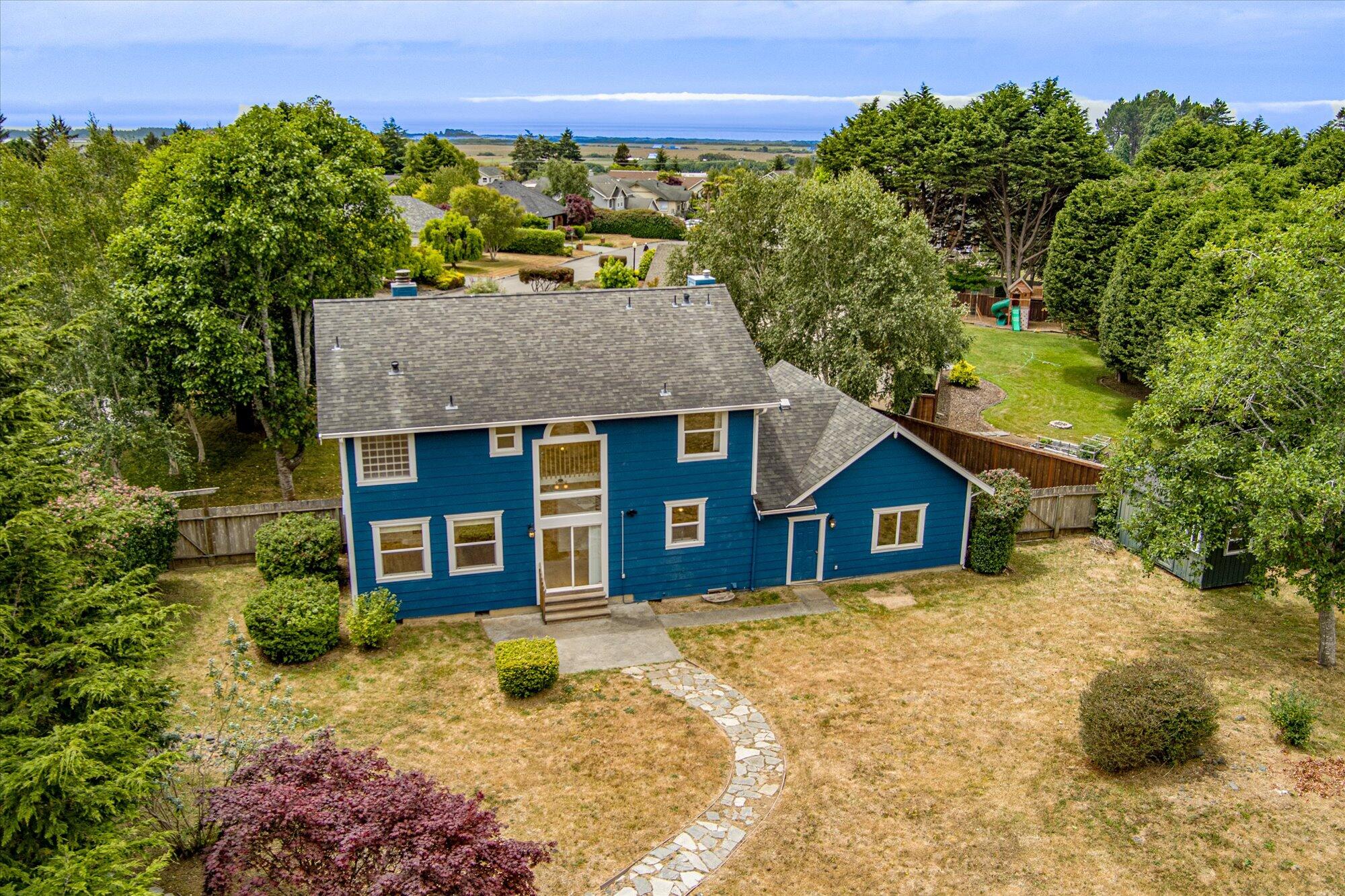 1015 Cameron Court, McKinleyville