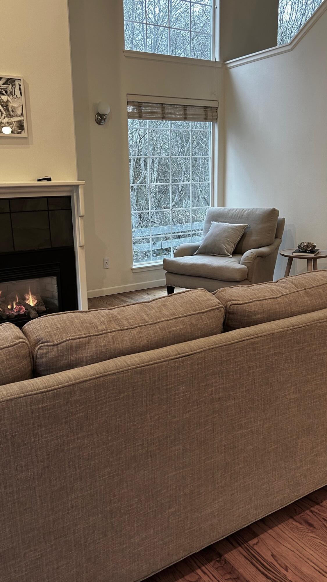 2700 Meadow Creek Way