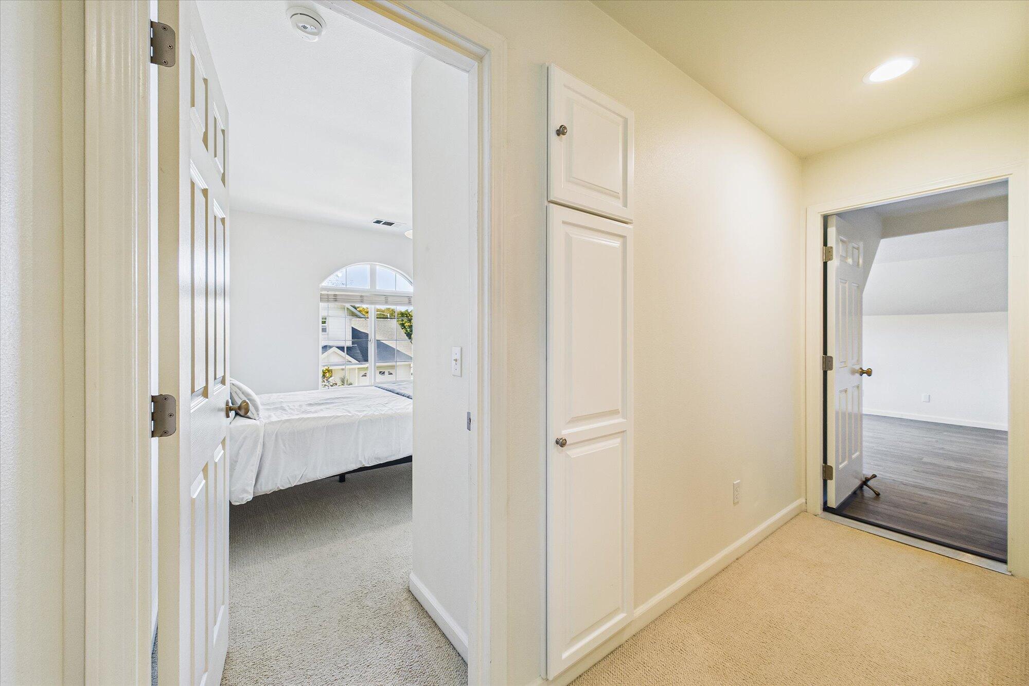 2700 Meadow Creek Way