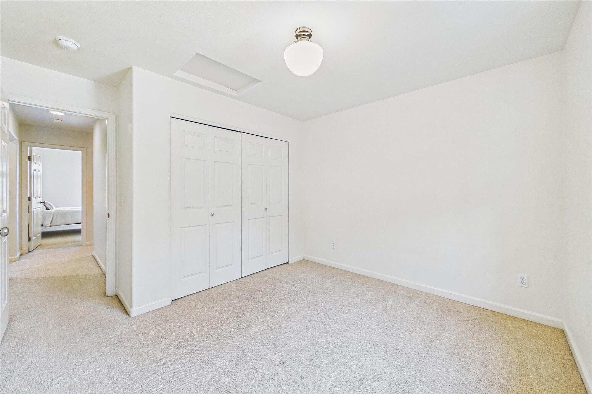 2700 Meadow Creek Way