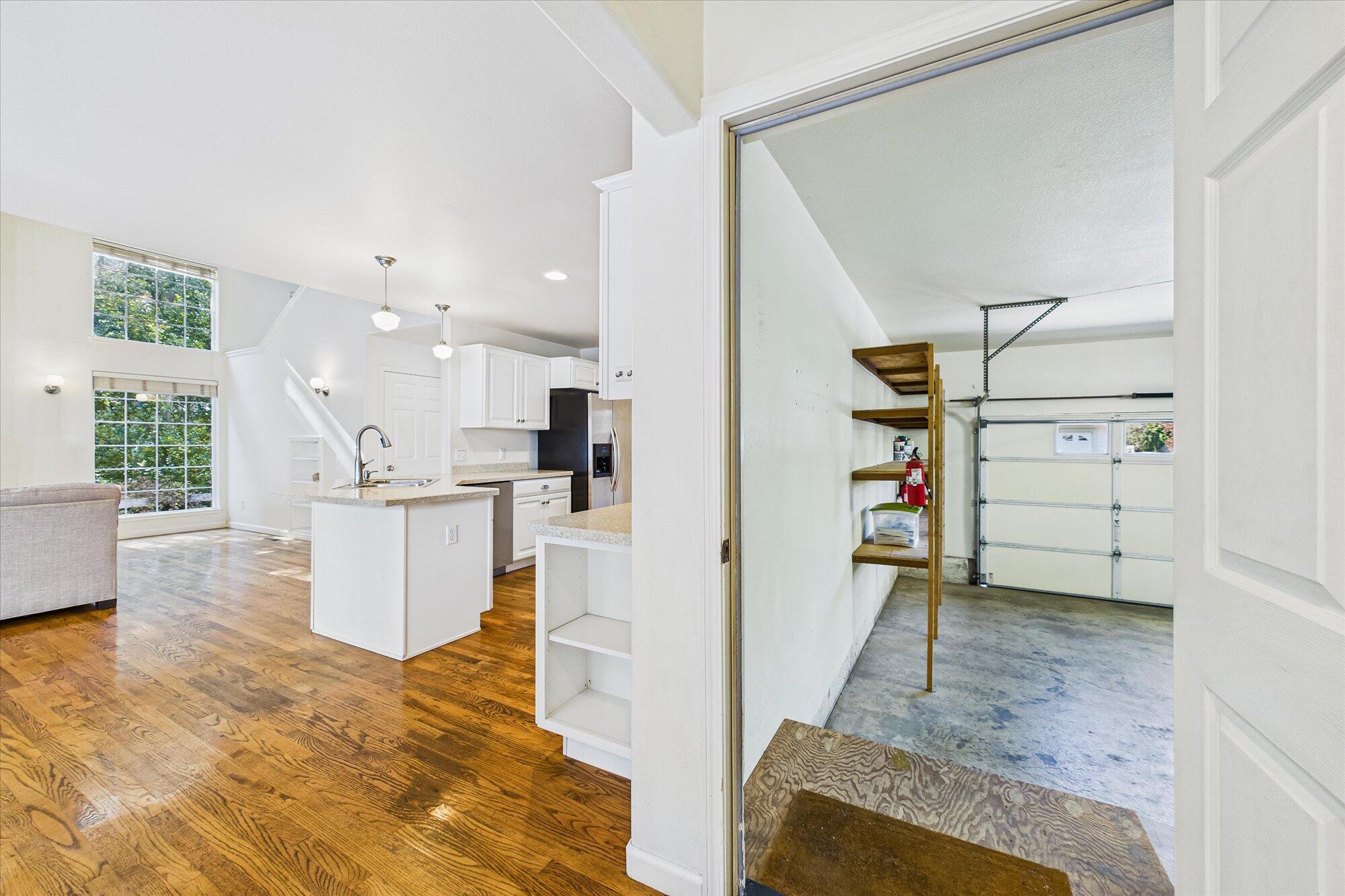 2700 Meadow Creek Way