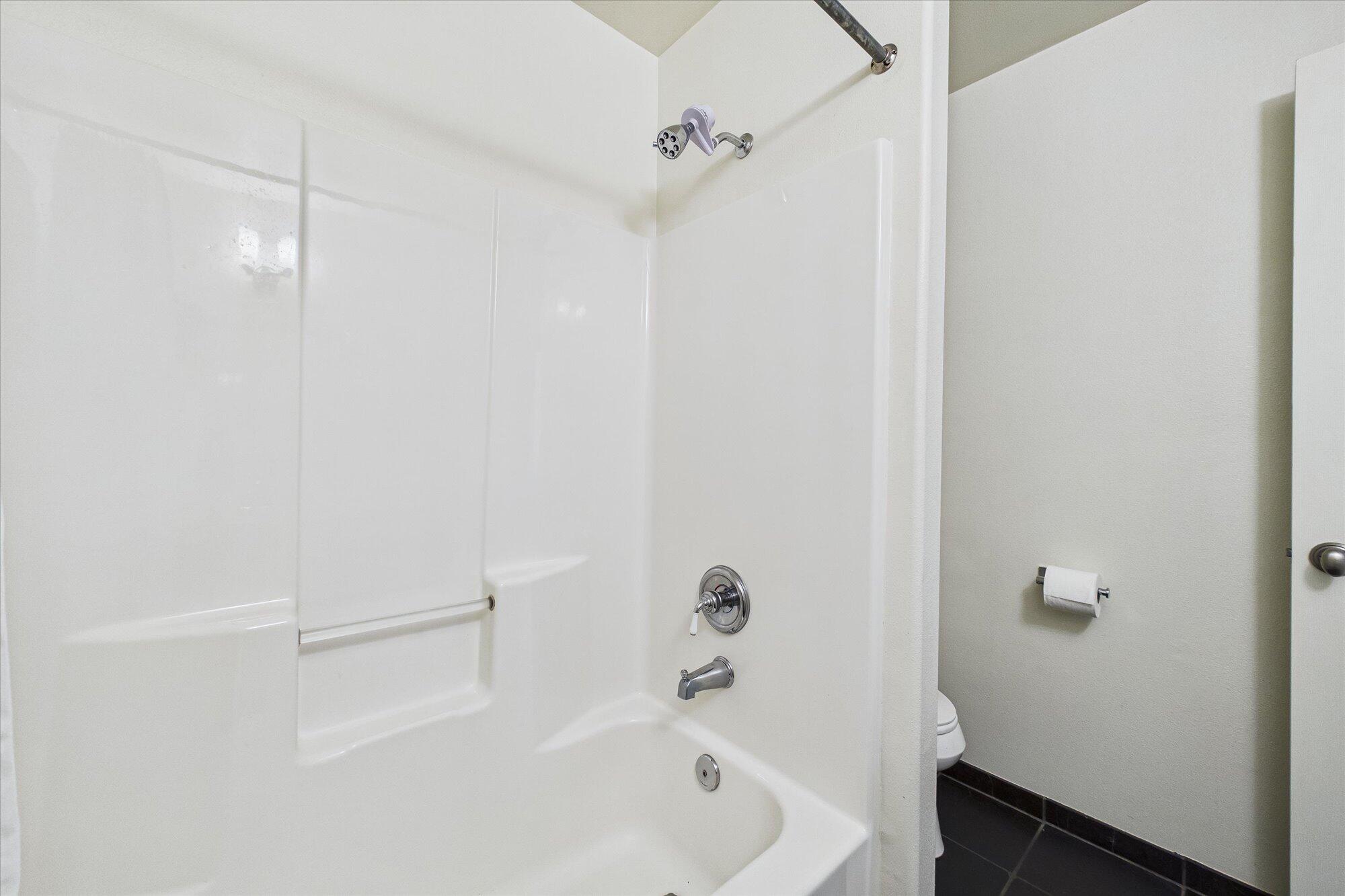 2700 Meadow Creek Way