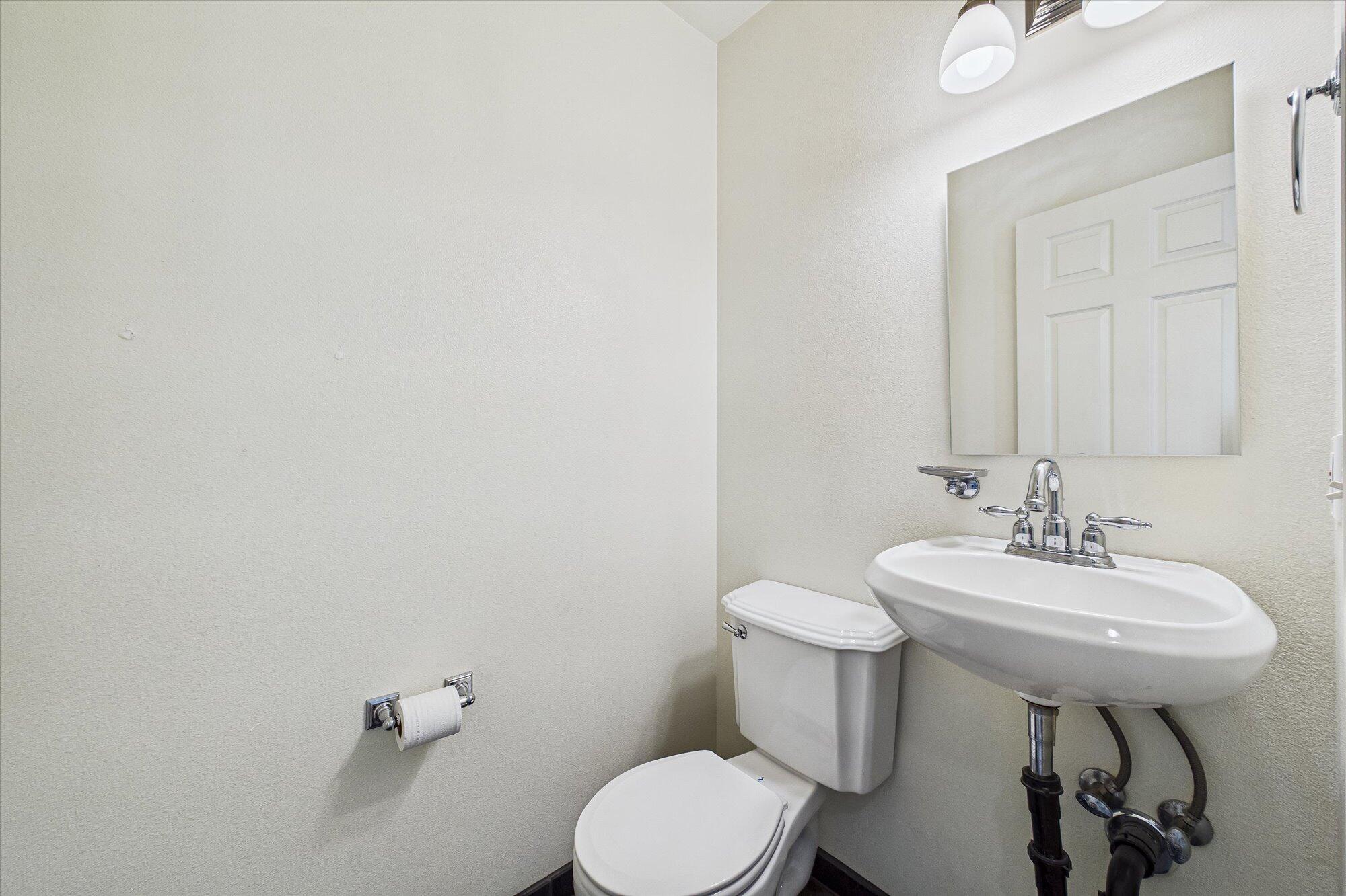 2700 Meadow Creek Way