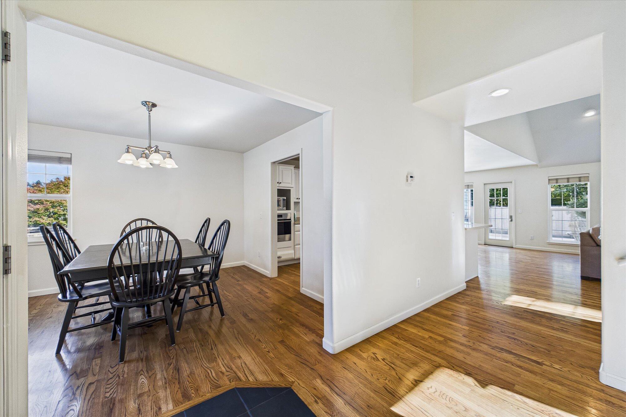 2700 Meadow Creek Way