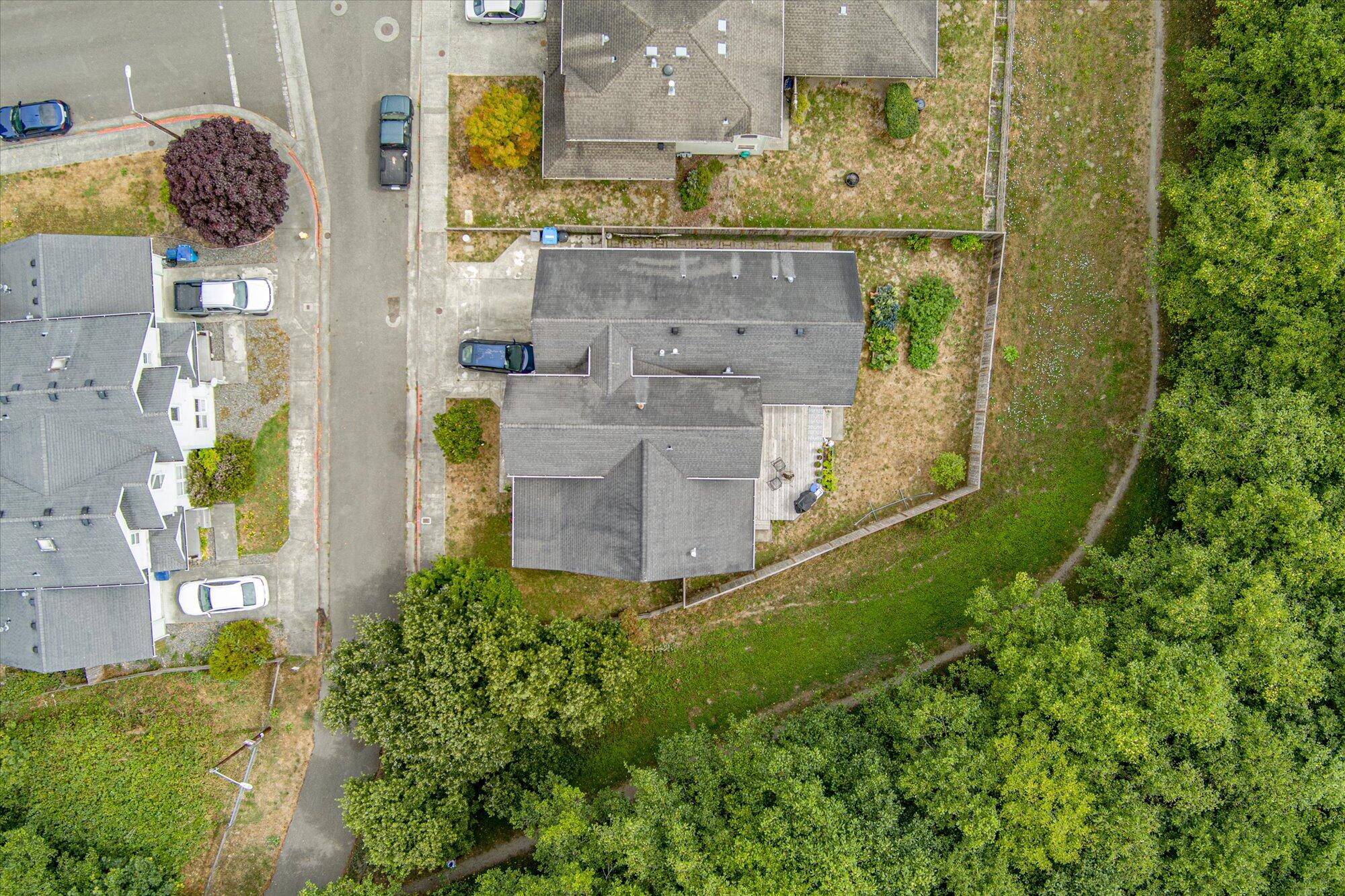 2700 Meadow Creek Way